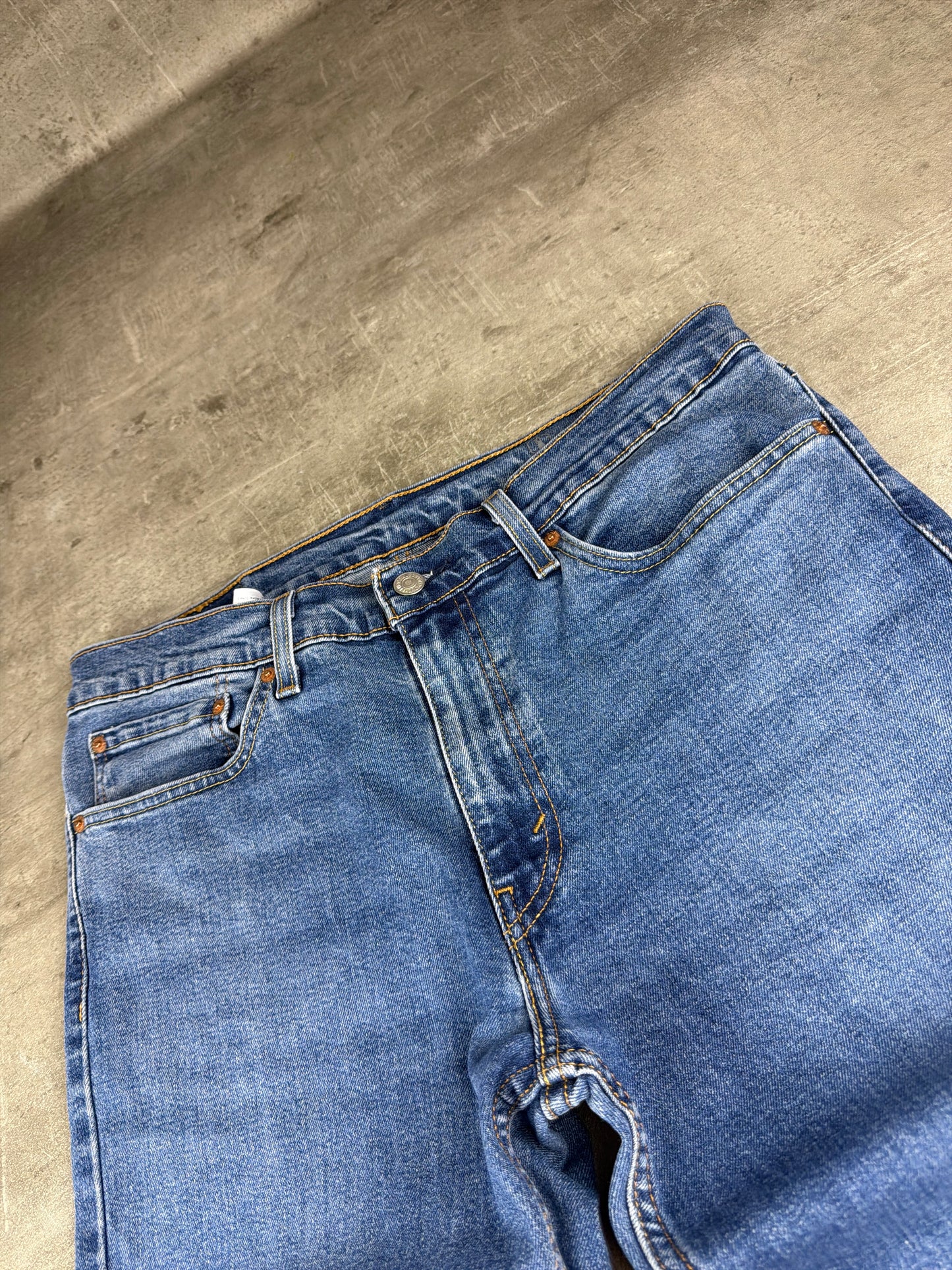 Levi's 511 Slim Fit Denim Jeans - Medium Blue Wash