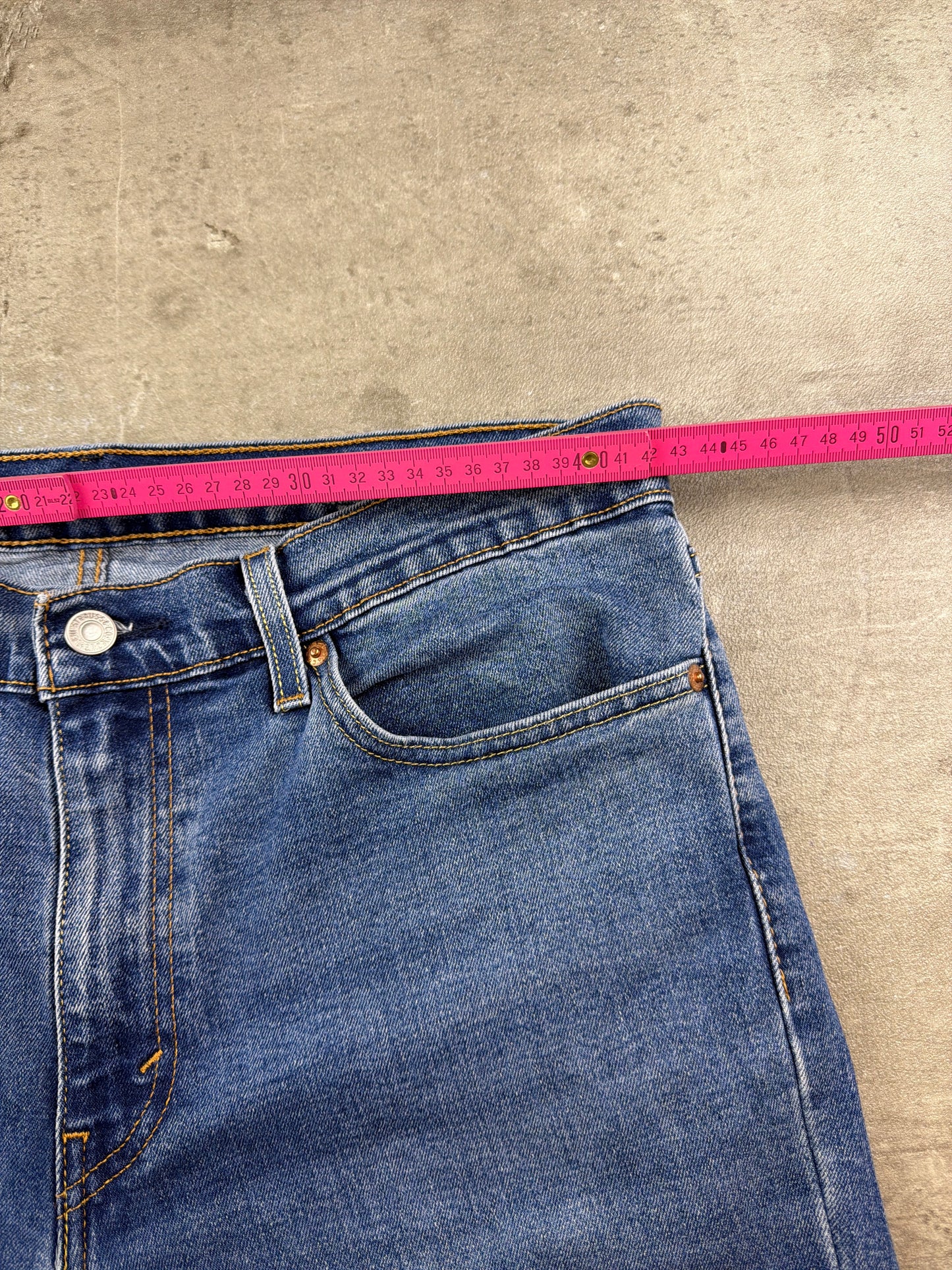 Levi's 511 Slim Fit Denim Jeans - Medium Blue Wash