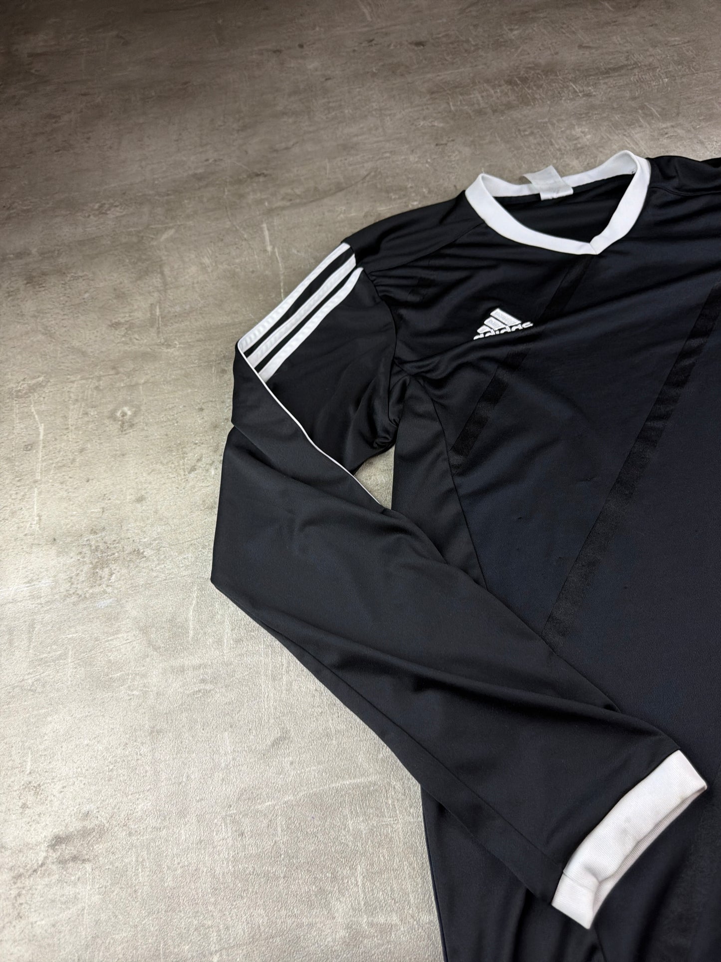 Adidas 3-Stripes V-Neck Longsleeve Trikot - Black & White Blokecore