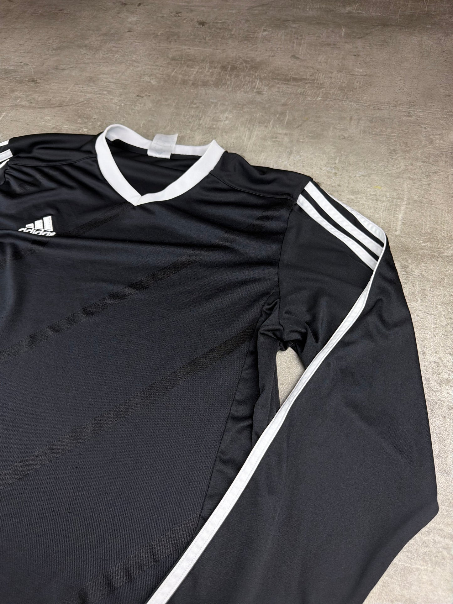 Adidas 3-Stripes V-Neck Longsleeve Trikot - Black & White Blokecore