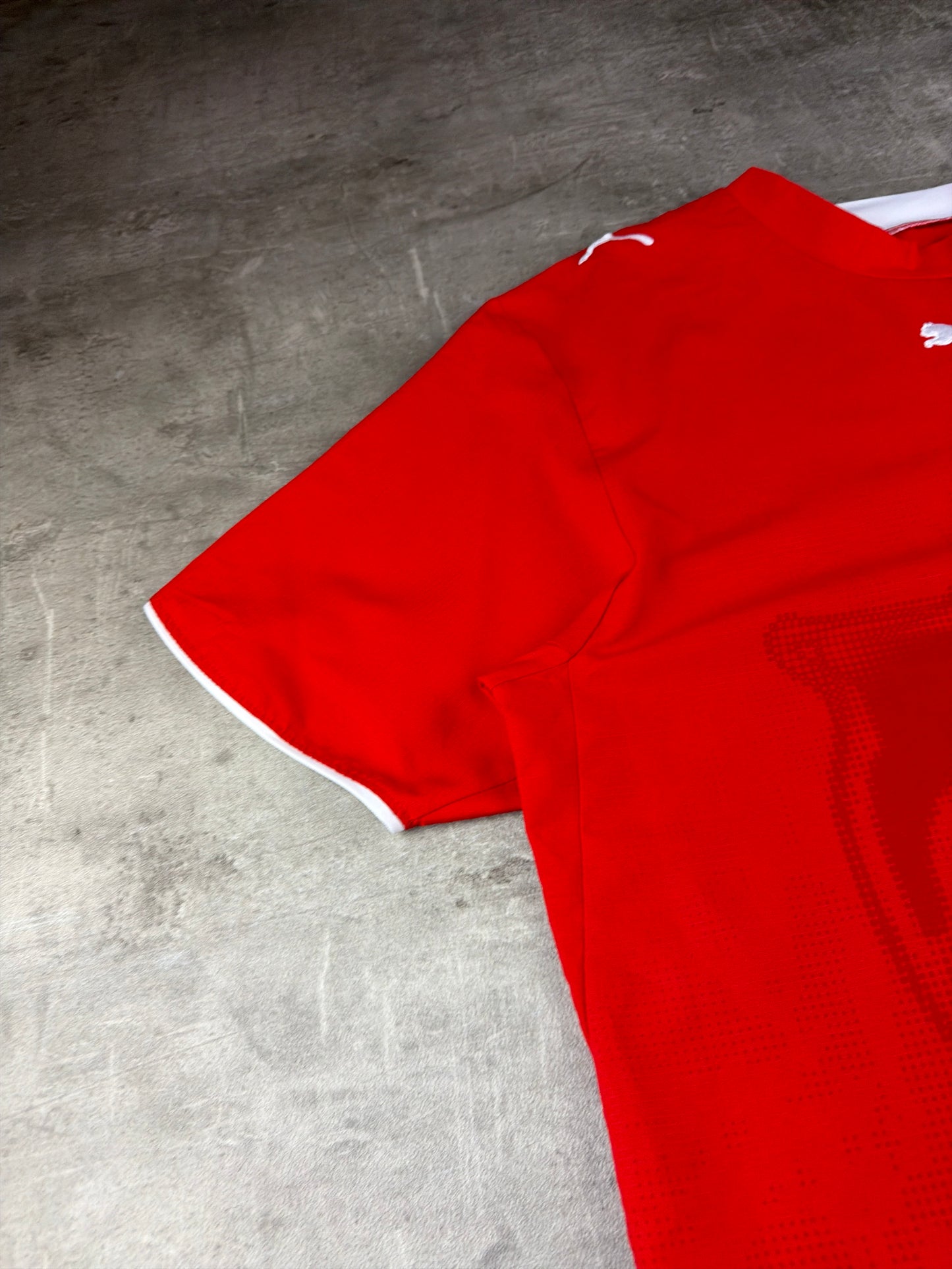 Puma 2006 Switzerland "Swiss Cross Watermark" Home Football Jersey - Blokecore Red & White