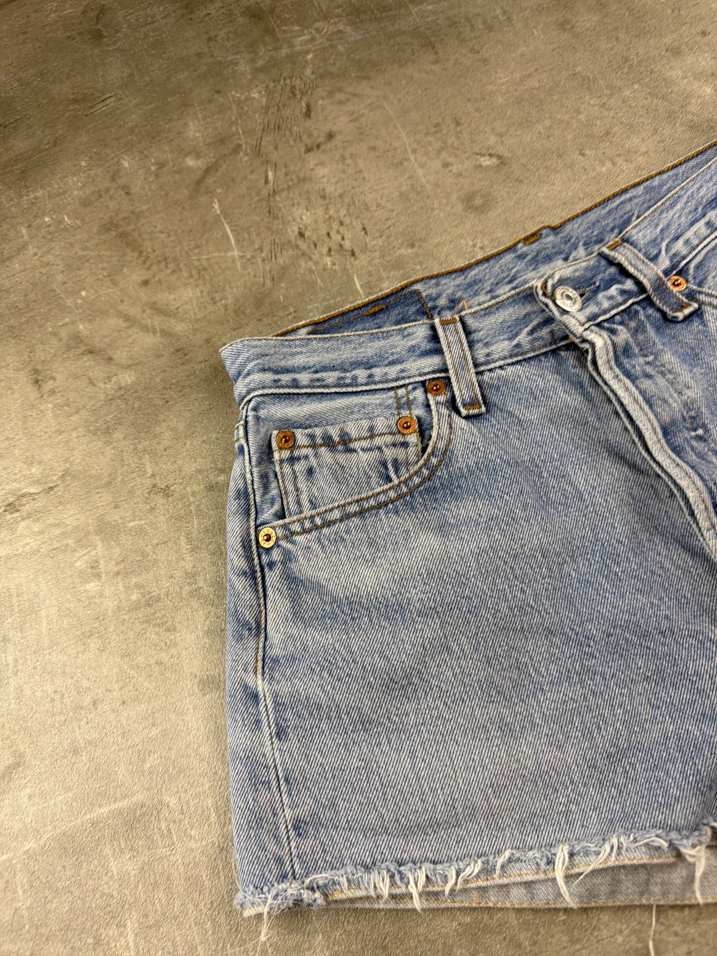 Levi's 501 "Episode" Customized Studded Denim Shorts – Light Wash