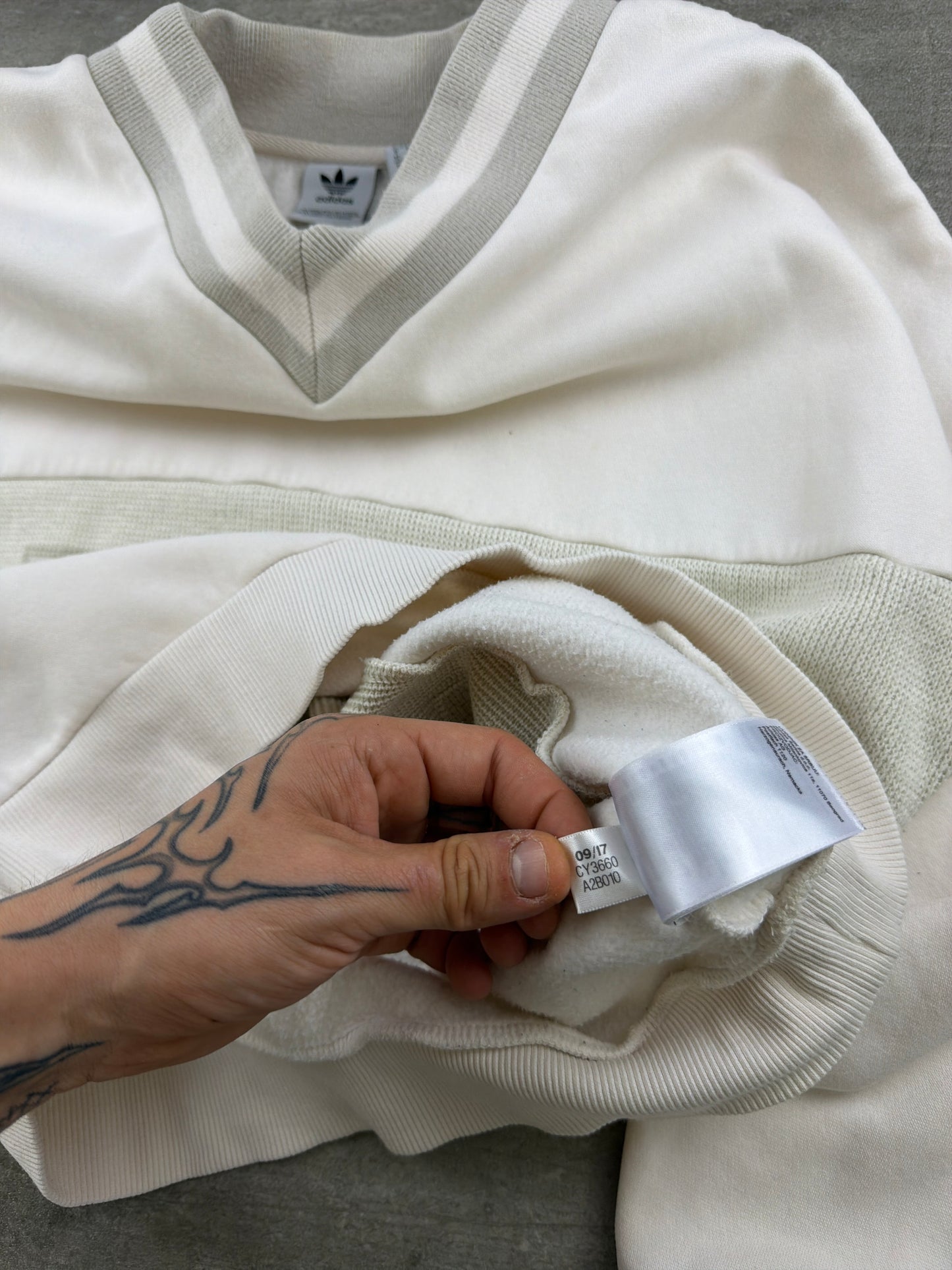 ADIDAS Archive "Cyril" V-Neck Sweater - Cream / Grey