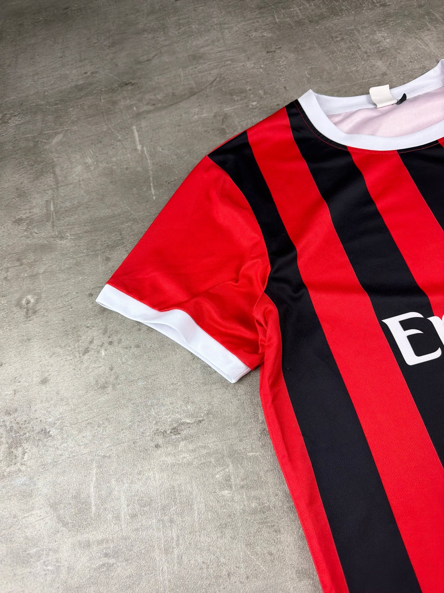 AC Milan Official "Rossoneri" Retro Soccer Jersey - Red/Black Blokecore Striped