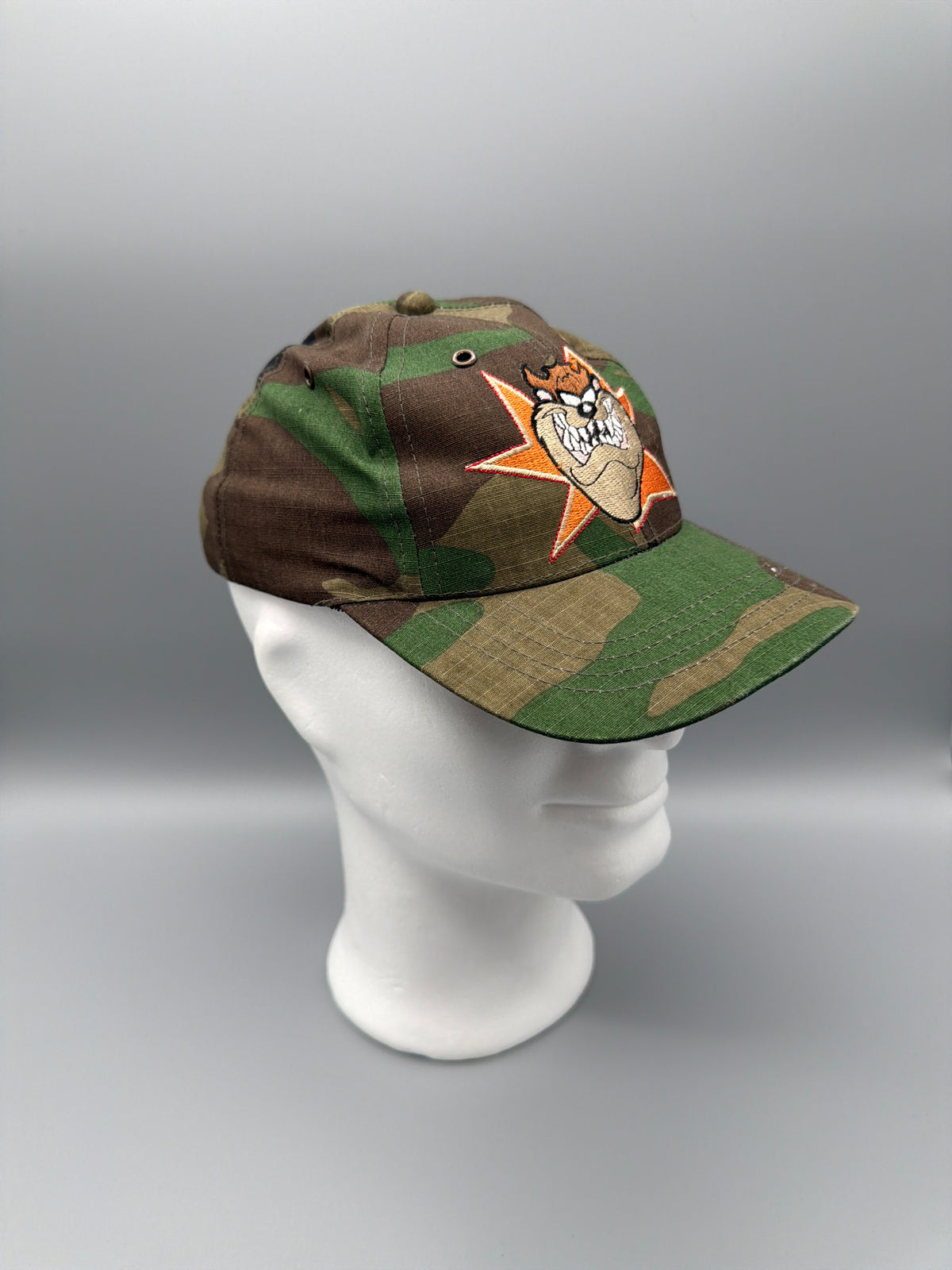 Vintage Warner Bros. "Tazmania" Camo Cap - Woodland Camouflage