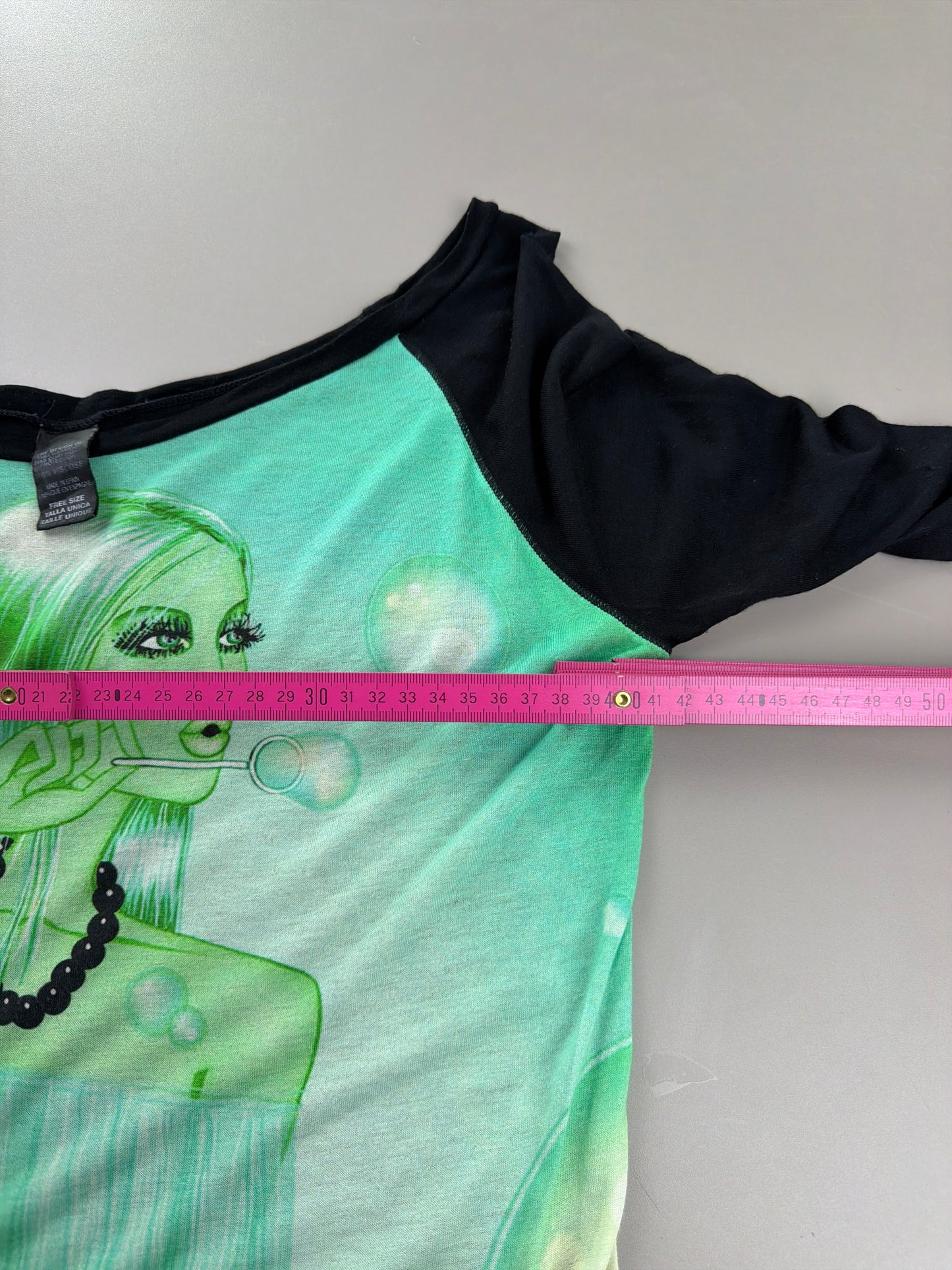 Blue Tower Barcelona "Bubble Pop" Graphic Longsleeve - Lime Green