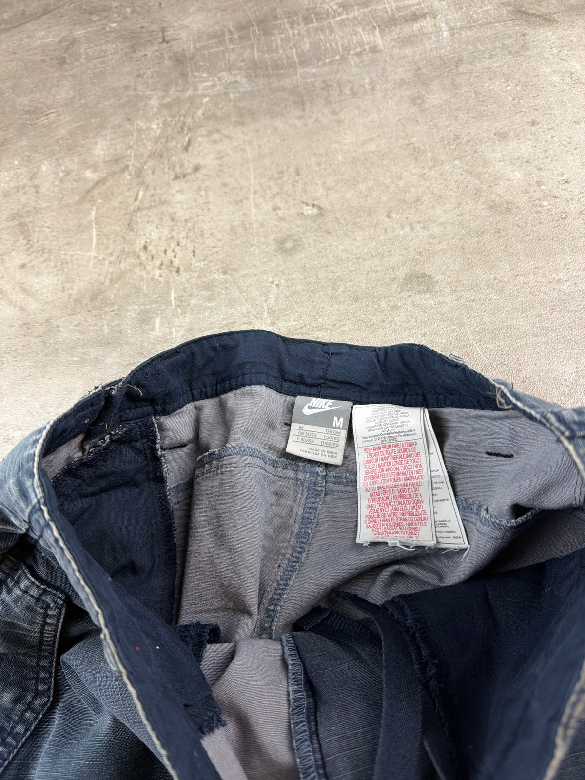 Nike Y2K Vintage Cargo Shorts - Washed Blue / Baggy Fit