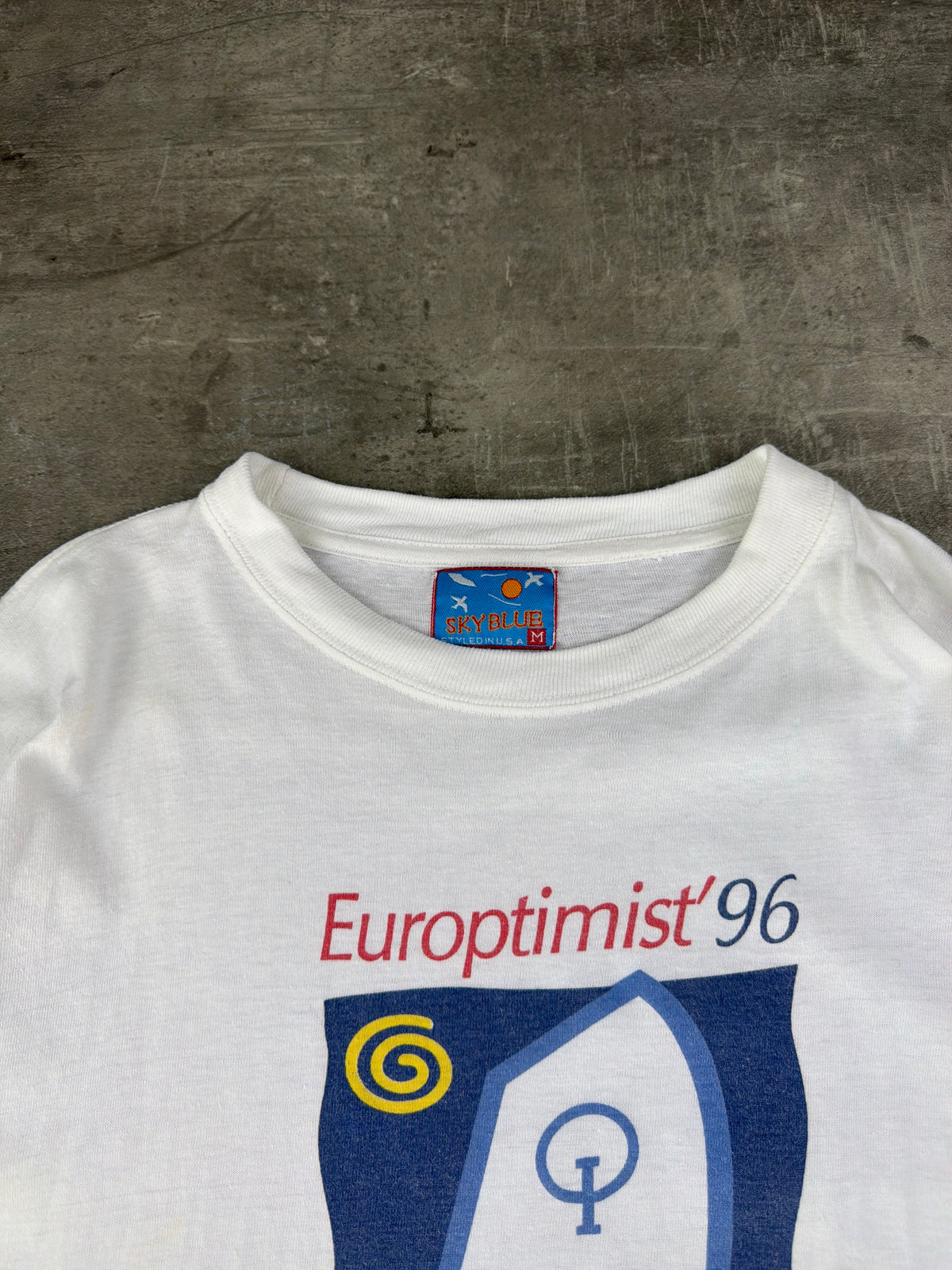 Vintage 90s "Europtimist '96" Graphic Tee – White / Graphic