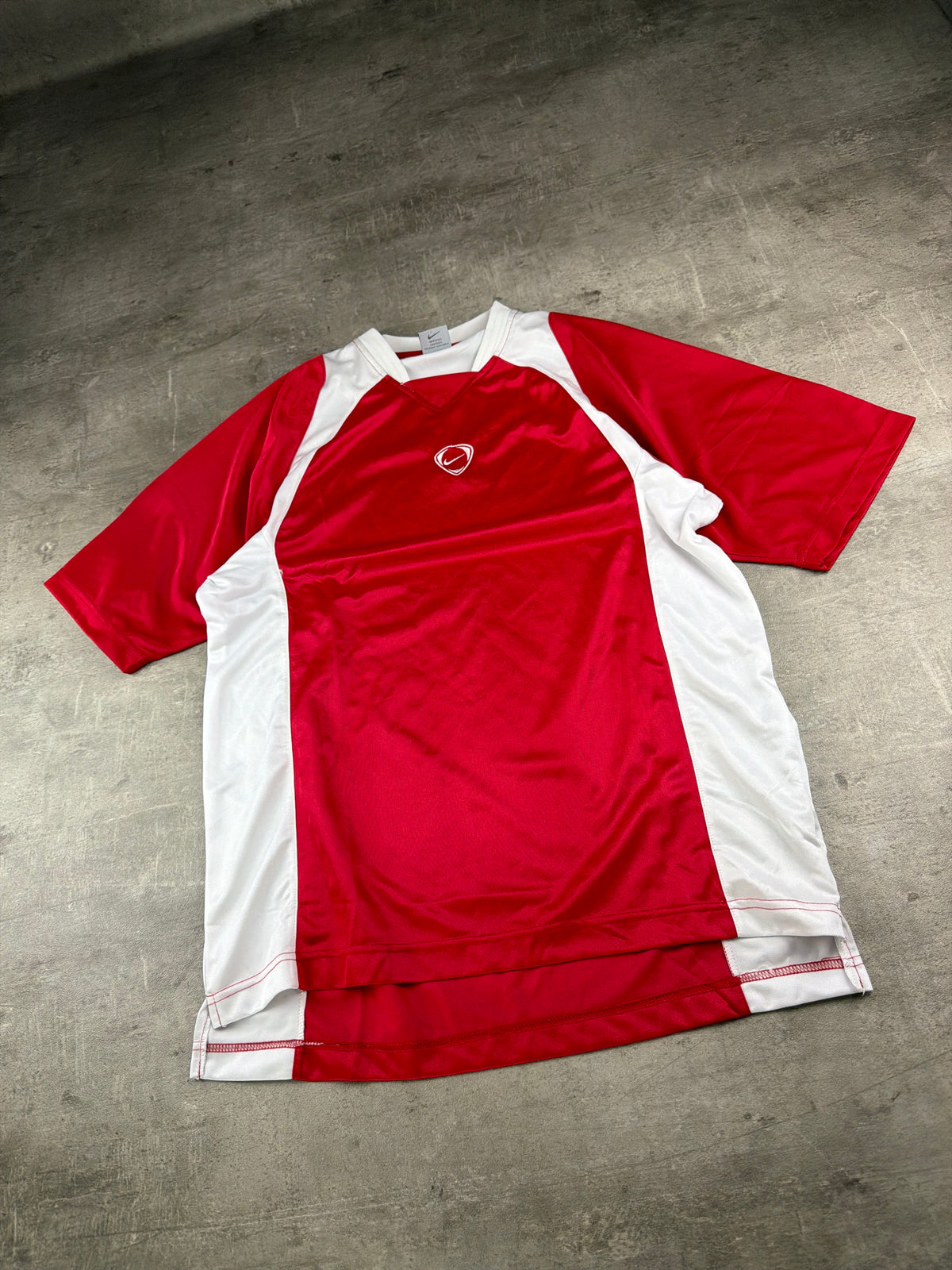 Vintage Nike Total 90 "Center Swoosh" Jersey - Red / White