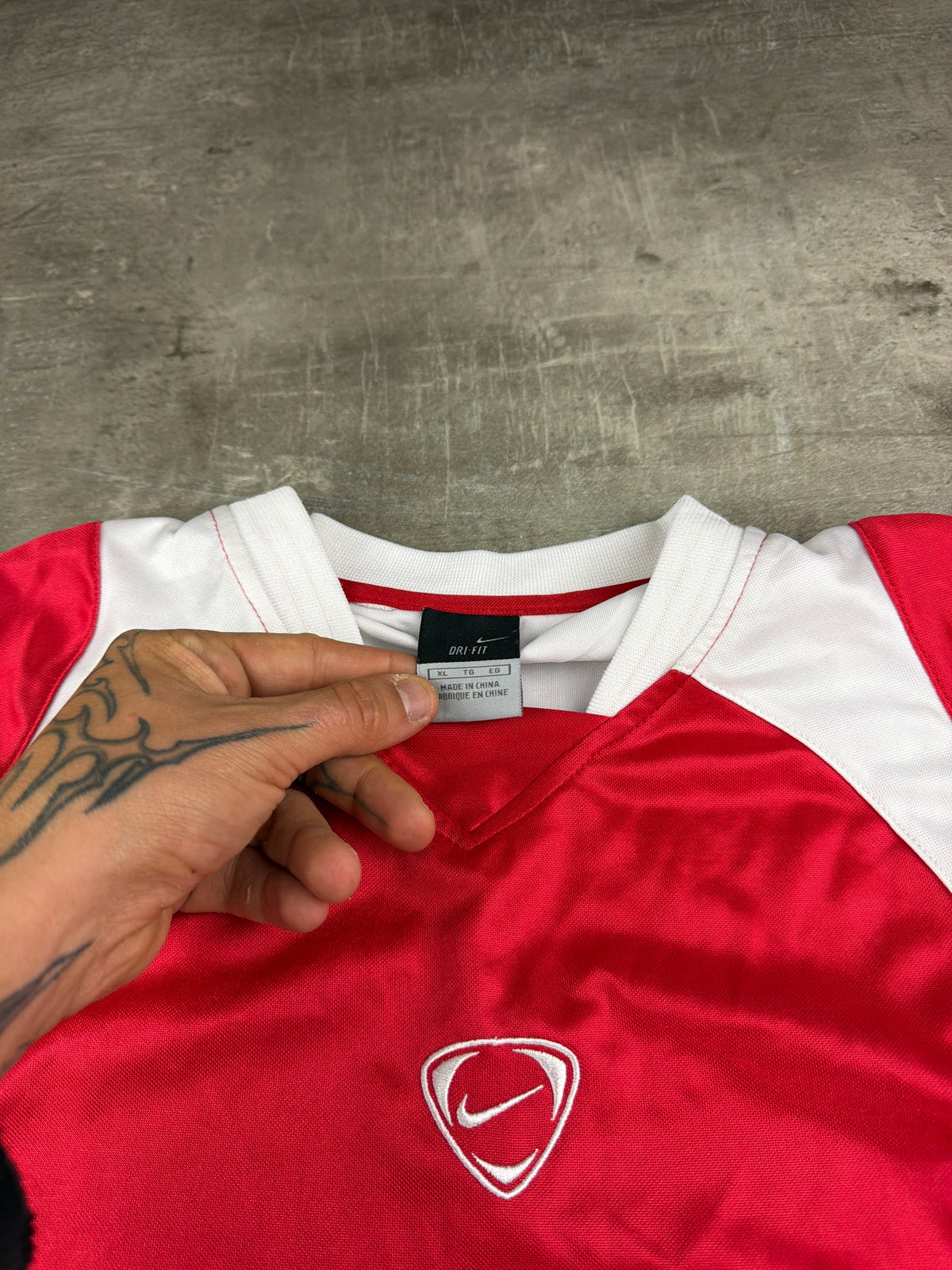 Vintage Nike Total 90 "Center Swoosh" Jersey - Red / White