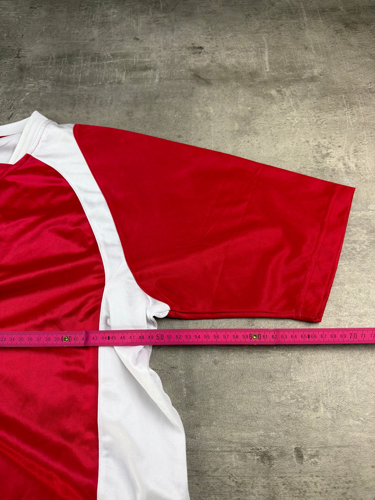 Vintage Nike Total 90 "Center Swoosh" Jersey - Red / White