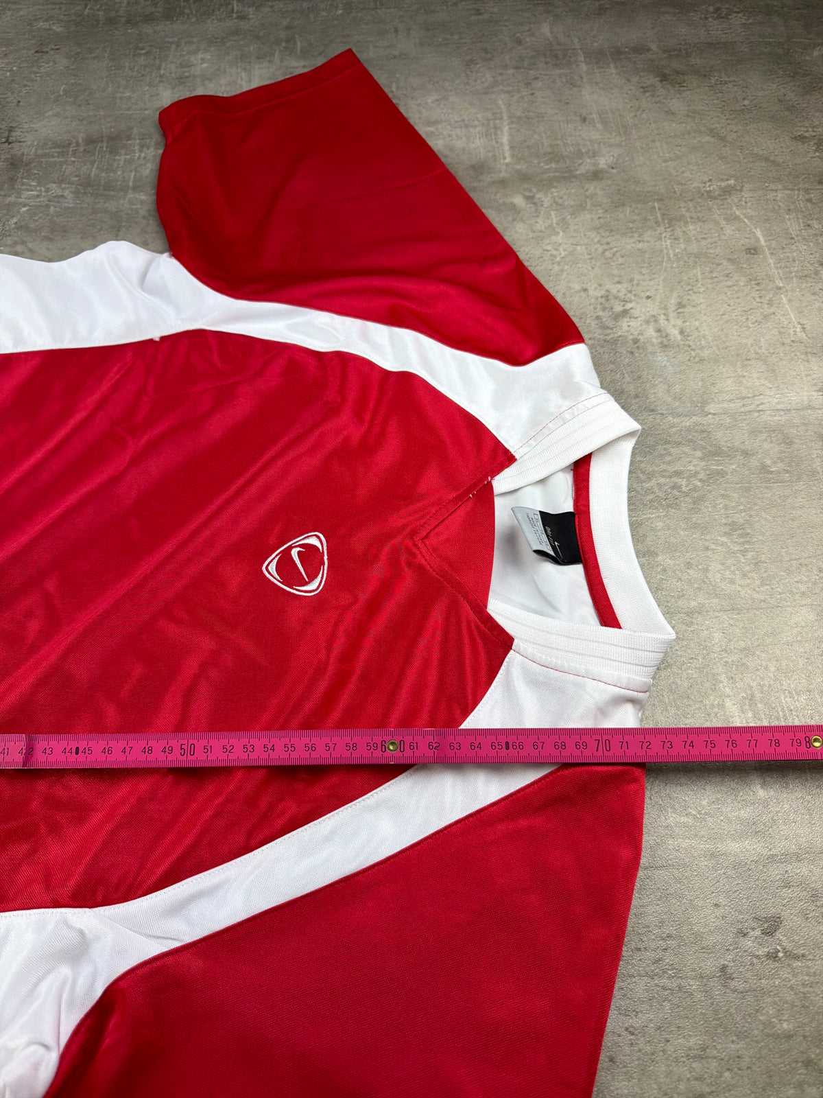 Vintage Nike Total 90 "Center Swoosh" Jersey - Red / White