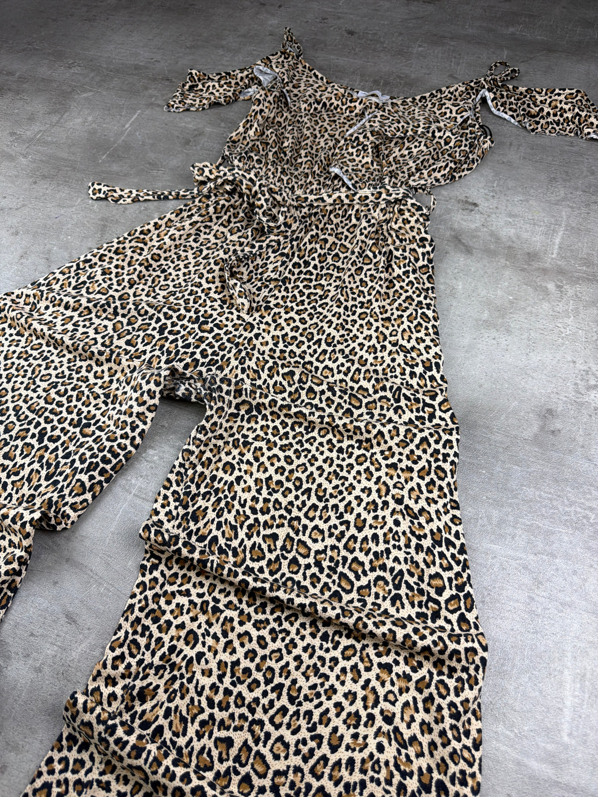 Y2K Leopard Print Cold-Shoulder Jumpsuit - Leopard / Multi