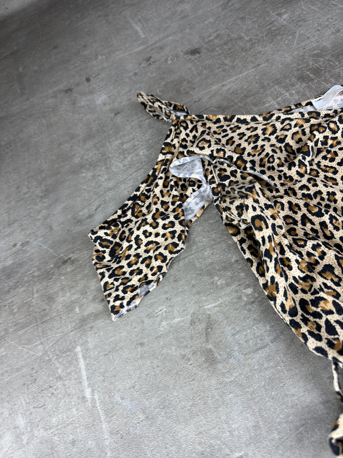 Y2K Leopard Print Cold-Shoulder Jumpsuit - Leopard / Multi
