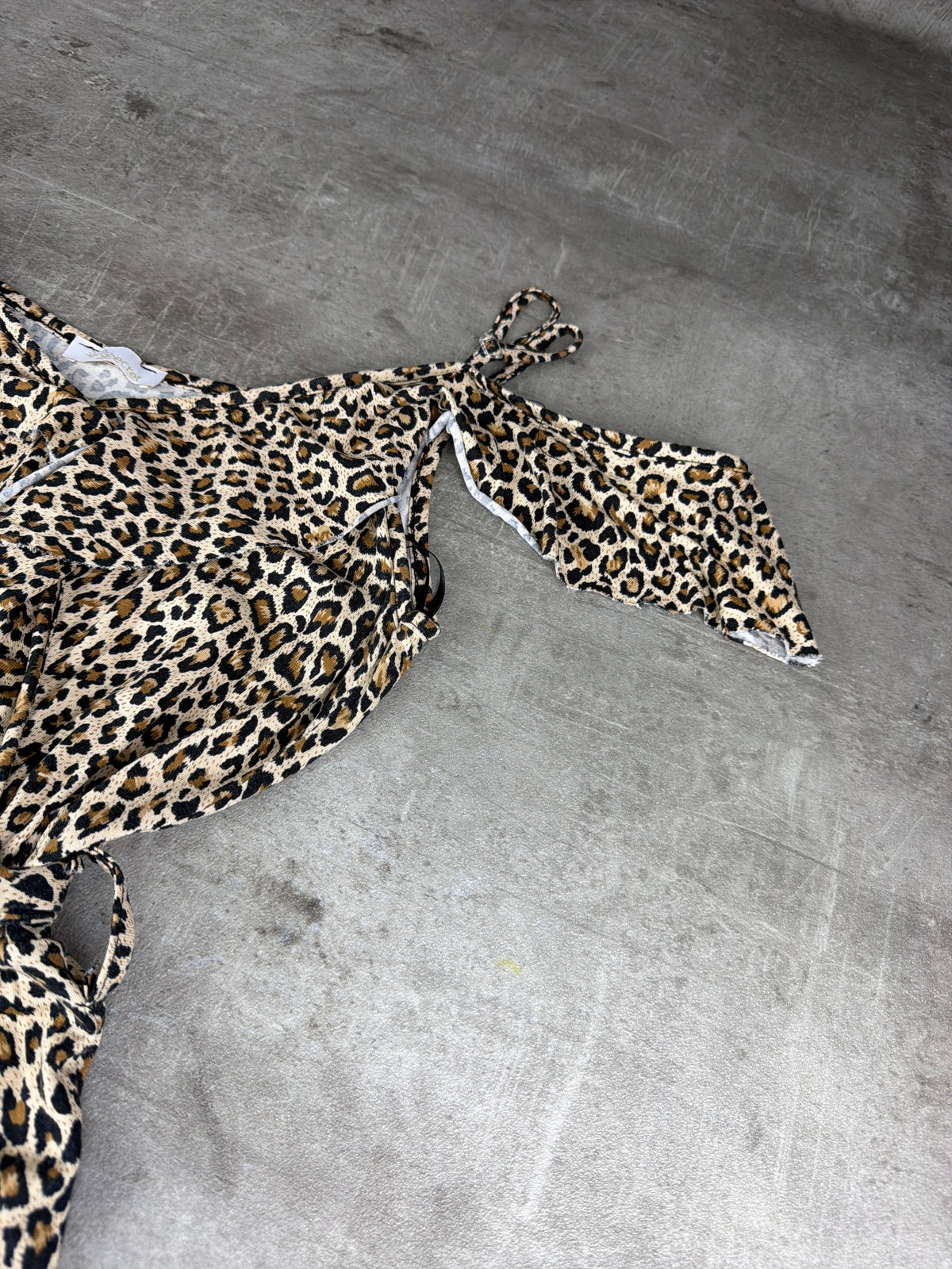 Y2K Leopard Print Cold-Shoulder Jumpsuit - Leopard / Multi