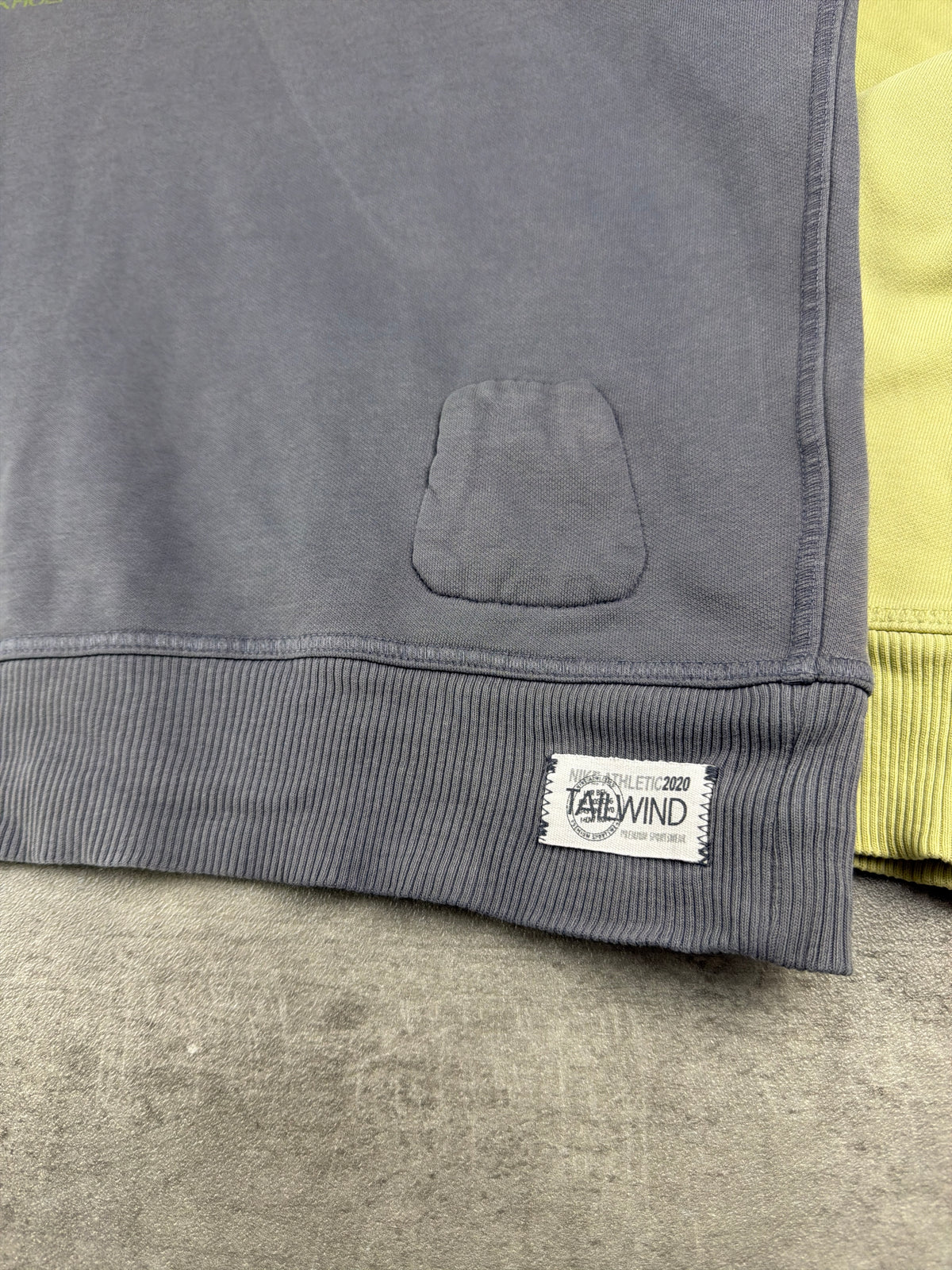 Nike Tailwind Athletic 2000s Raglan Crewneck Sweatshirt - Faded Grey & Lime Green