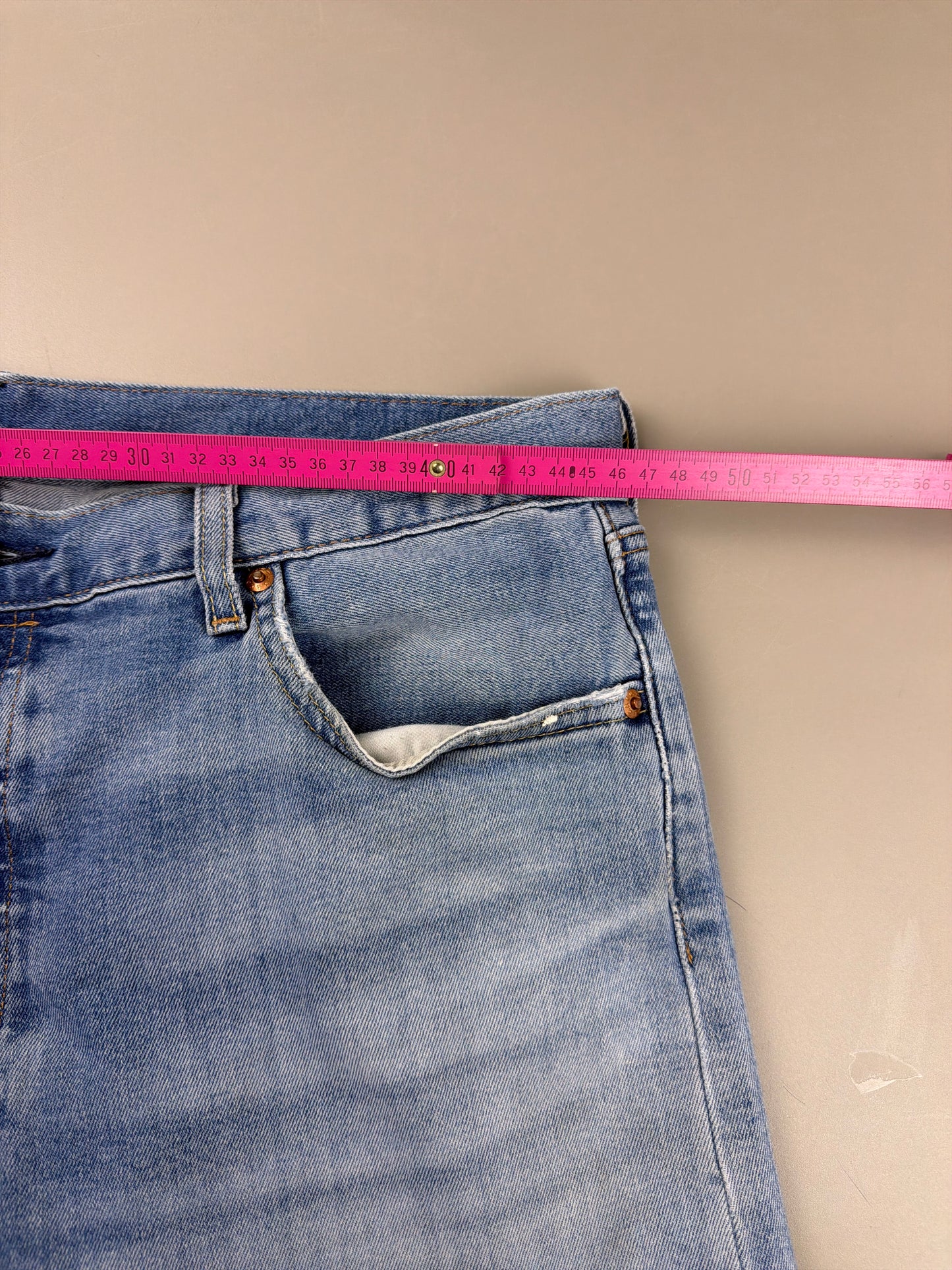 Levi's "501" Straight Leg Denim - Light Wash Grunge & Indie Sleaze Vibe
