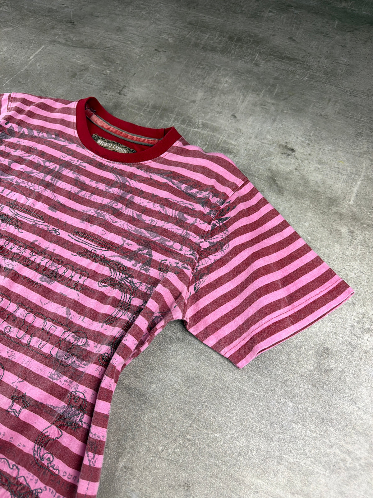 Berto Lucci Striped Graphic Print Tee - Pink / Red