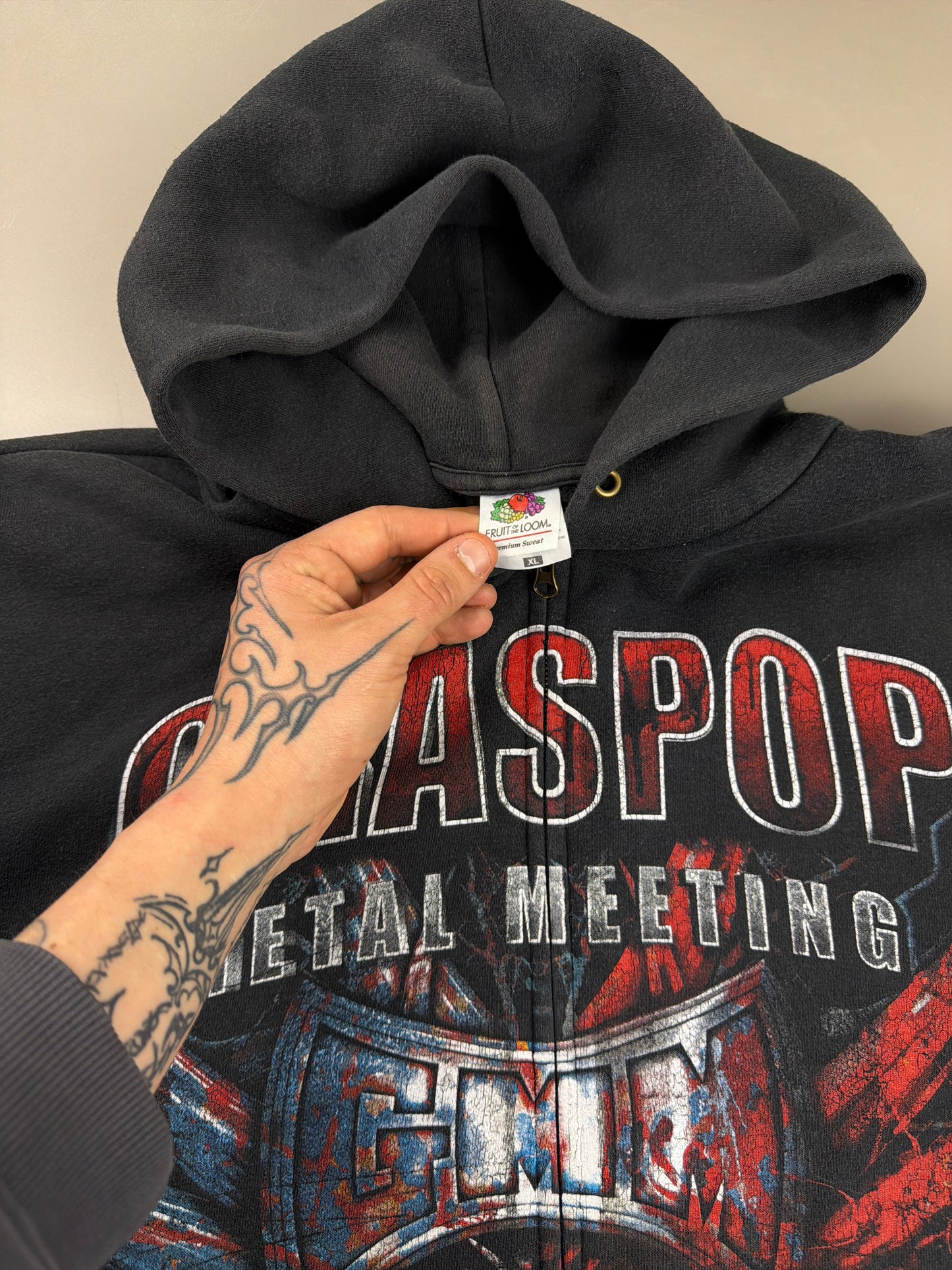 Graspop Metal Meeting 2017 Festival Tour Zip Hoodie – Faded Black Distressed