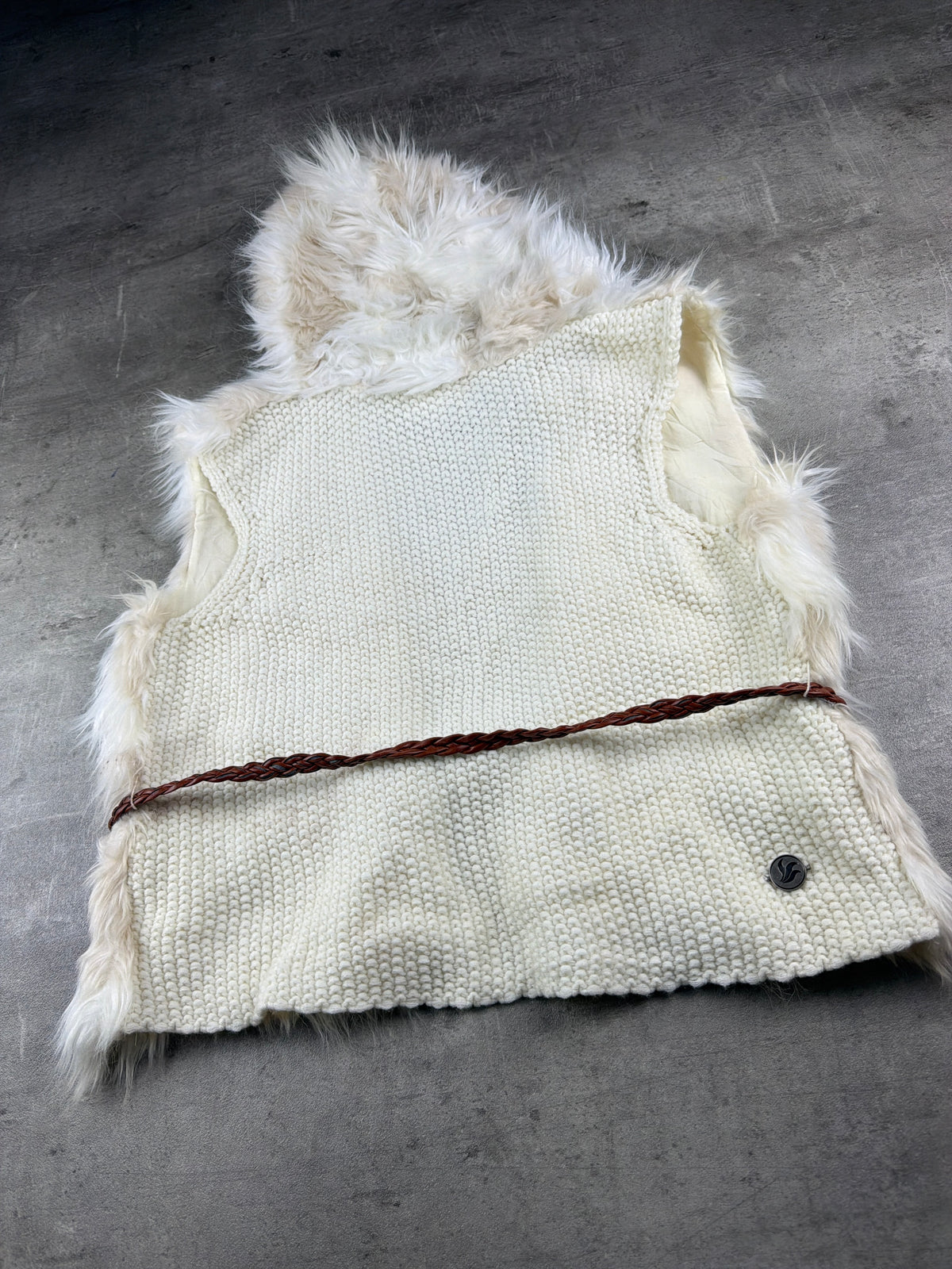 aiki KEYLOOK "Fairycore" Hooded Faux Fur Knit Vest - Off-White & Beige