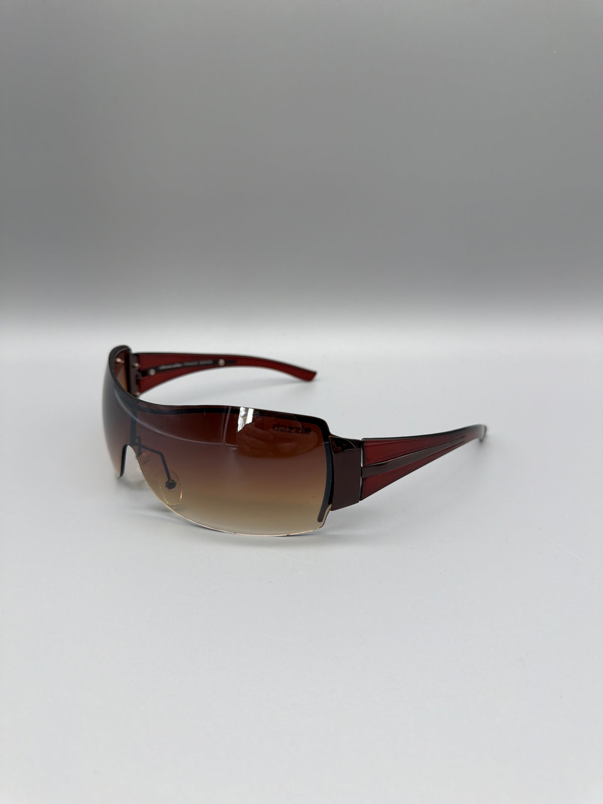 Dazzle Y2K Shield Sunglasses - Burgundy / Brown Gradient