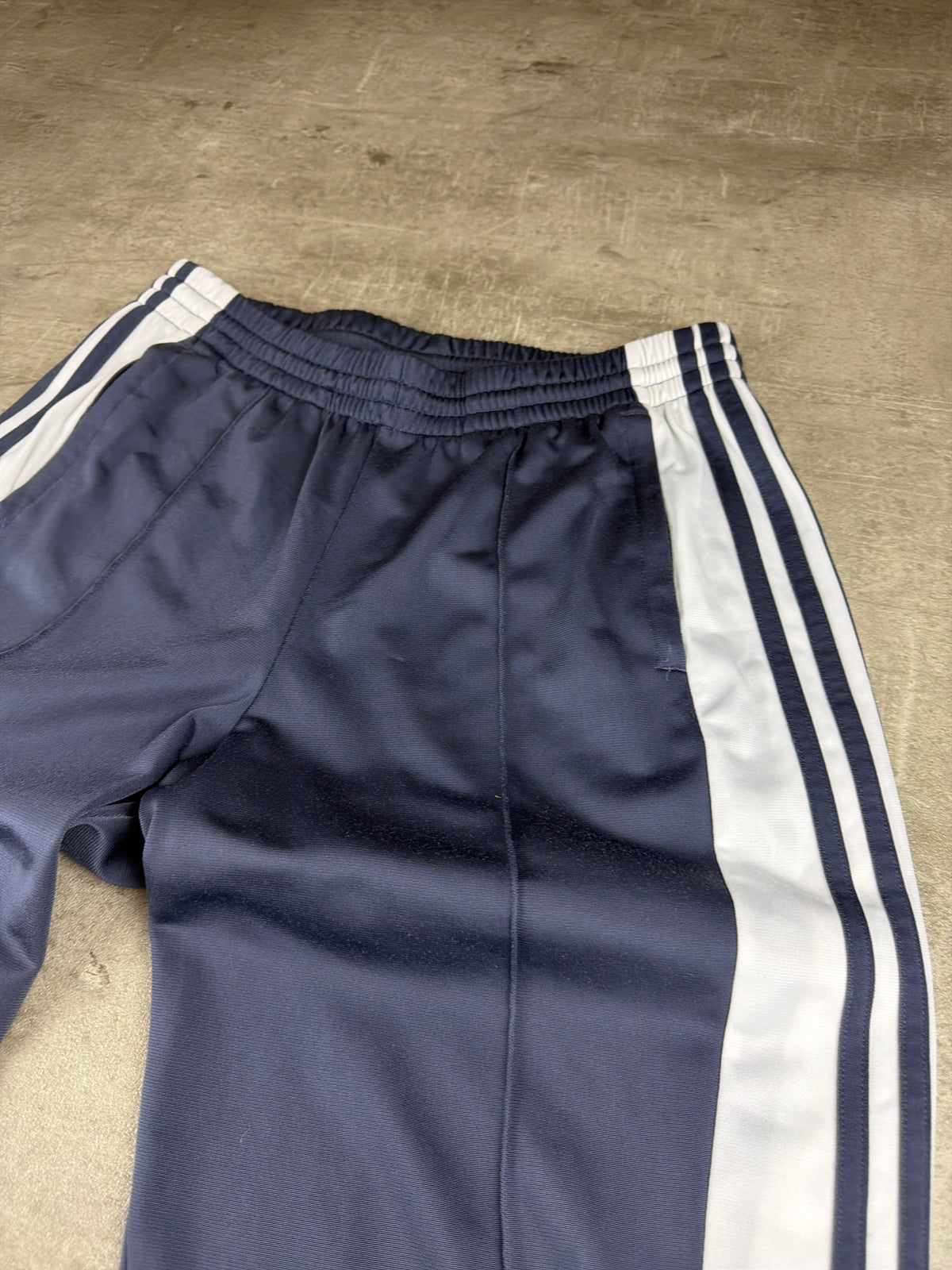 Adidas Originals Three Stripes Tearaway Trackpants – Navy Blue Y2K Vibe