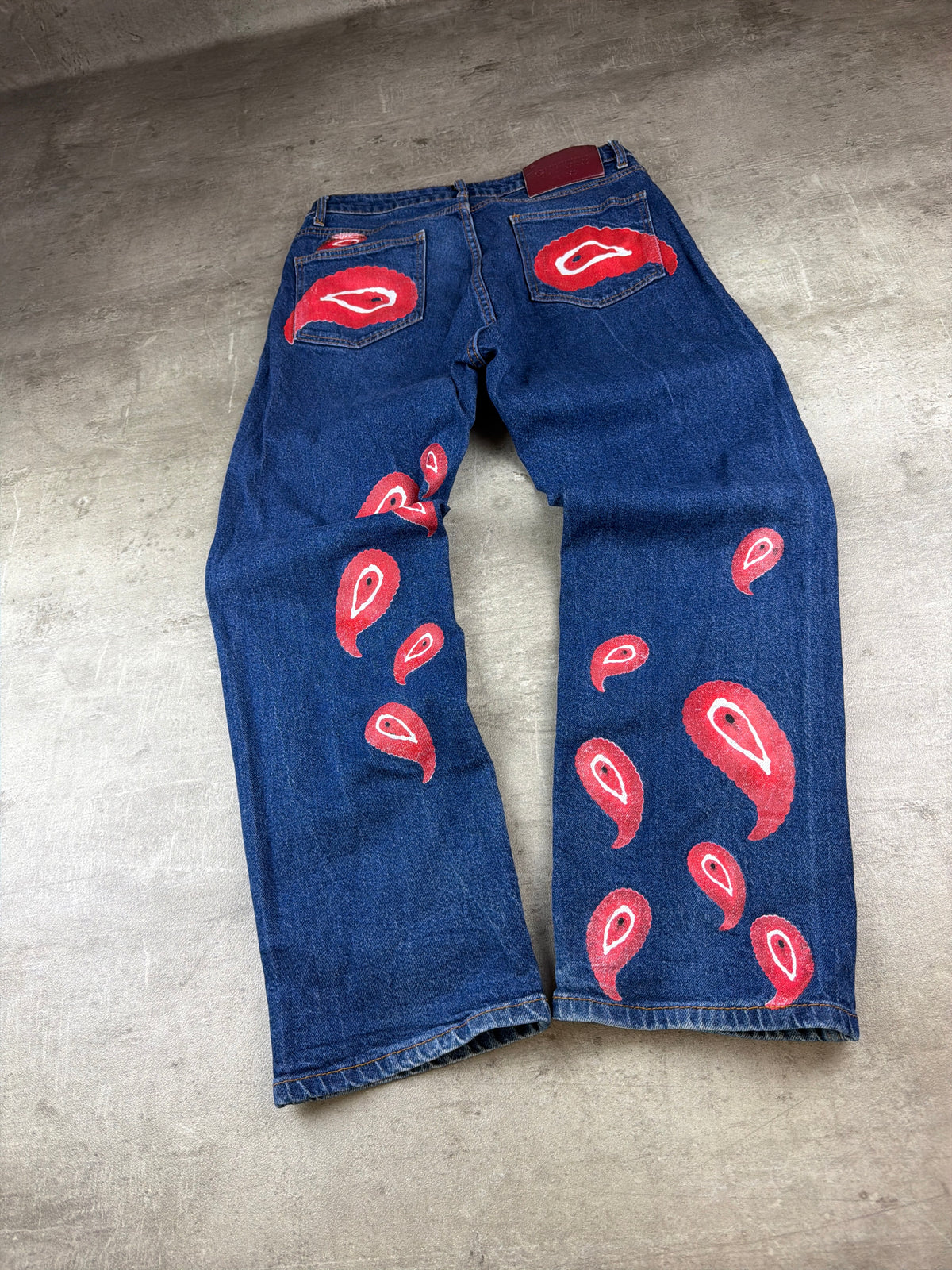 Ravani Berlin Paisley Custom Graphic Denim Pants – Blue/Red