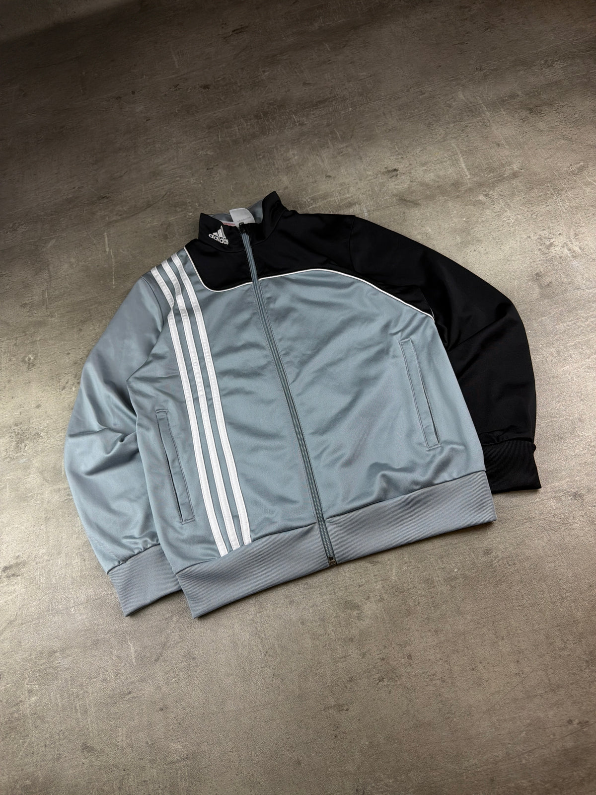 Adidas Y2K Two-Tone Three-Stripes Trackjacket - Grey / Black