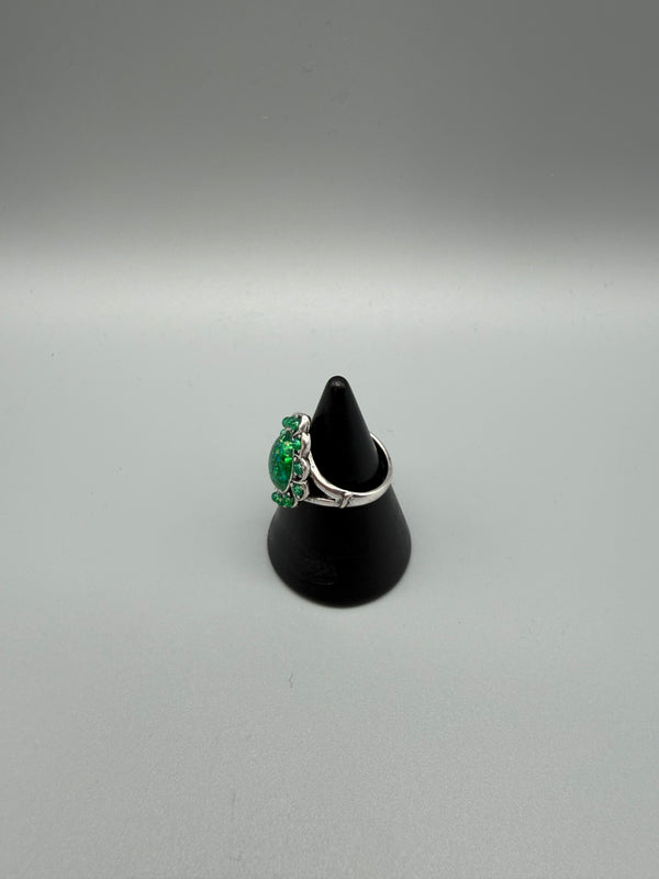 Vintage Y2K Green Opal Statement Ring - Silver / Emerald Green