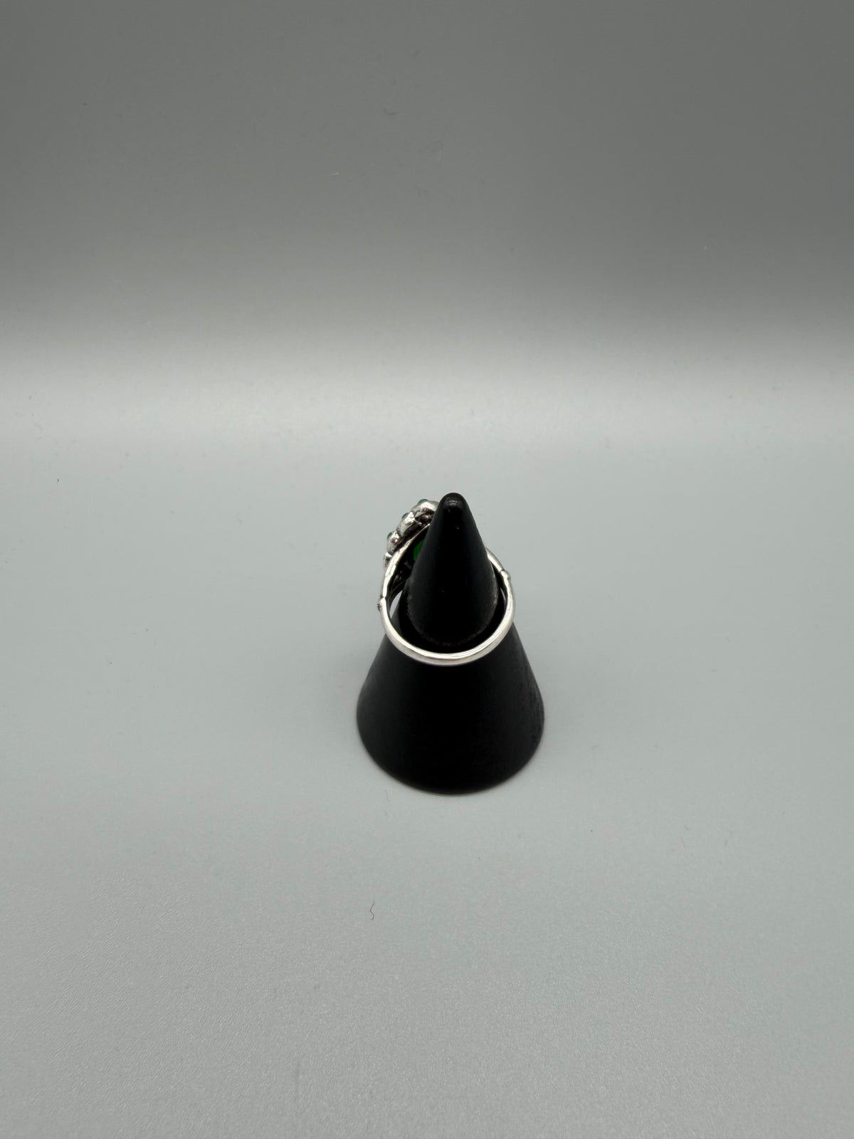 Vintage Y2K Green Opal Statement Ring - Silver / Emerald Green - Past Pieces