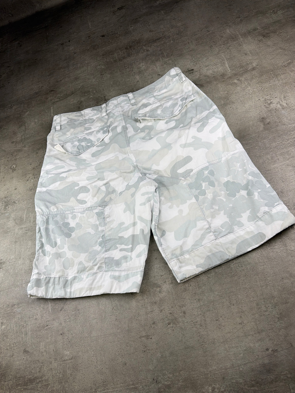 G-Star Raw Baggy Camo Cargo Shorts - Snow White / Light Grey - Past Pieces