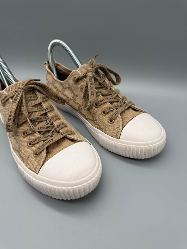 Juicy Couture Archive "Logo Love" Canvas Low-Tops - Beige Y2K Indie Sleaze