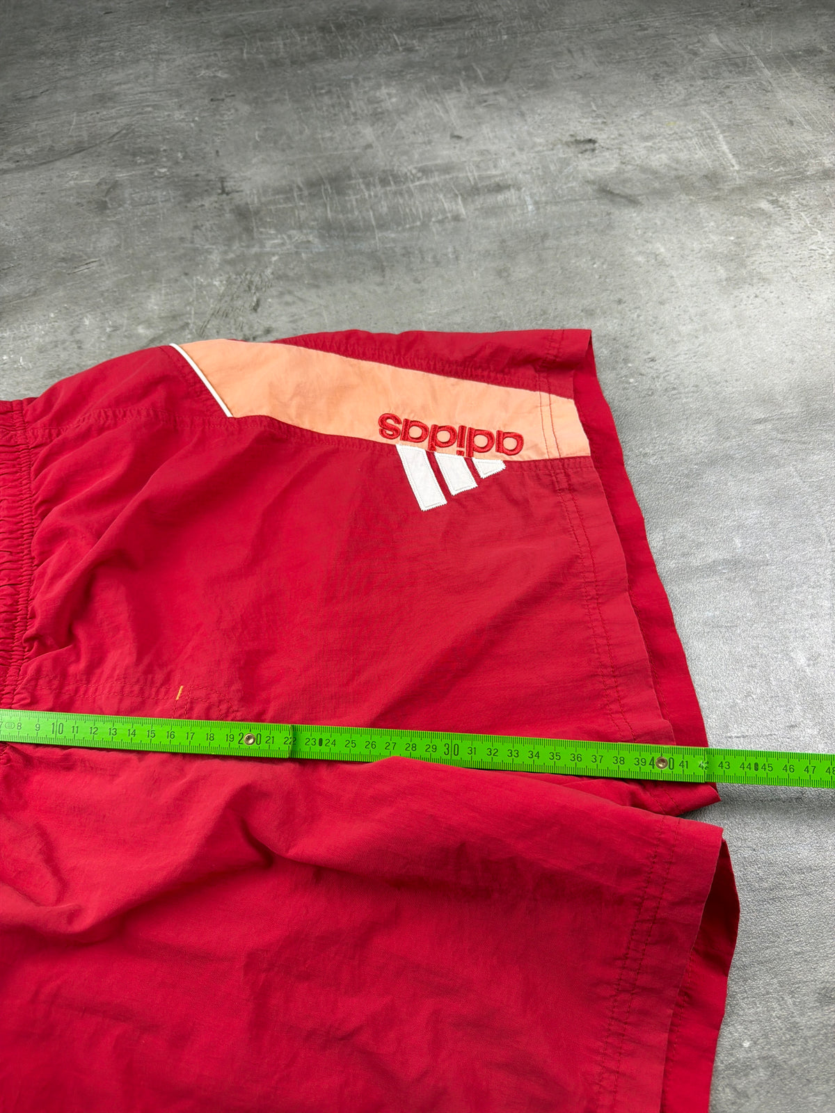 Adidas Y2K Embroidered Logo Swim Shorts - Red / Peach Orange – Ansicht 9