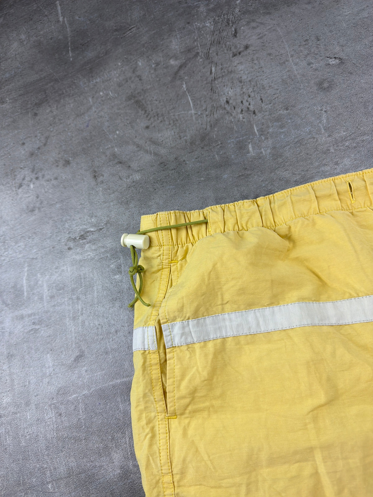 Lacoste Y2K "L.C.L Since 1933" Swim Shorts - Pastel Yellow / Cream – Ansicht 5