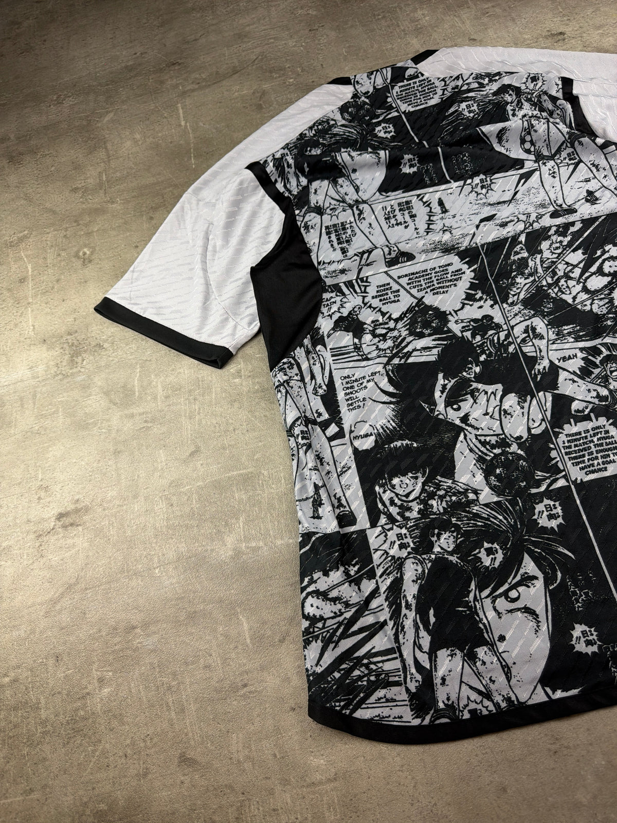 Adidas Japan 2023/24 "Captain Tsubasa" Manga Authentic Jersey - Black / White – Ansicht 12