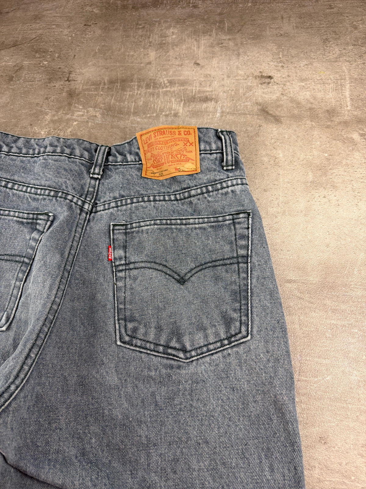 Levi's "501" Vintage Straight Leg Denim Jeans - Faded Grey Blue – Ansicht 6