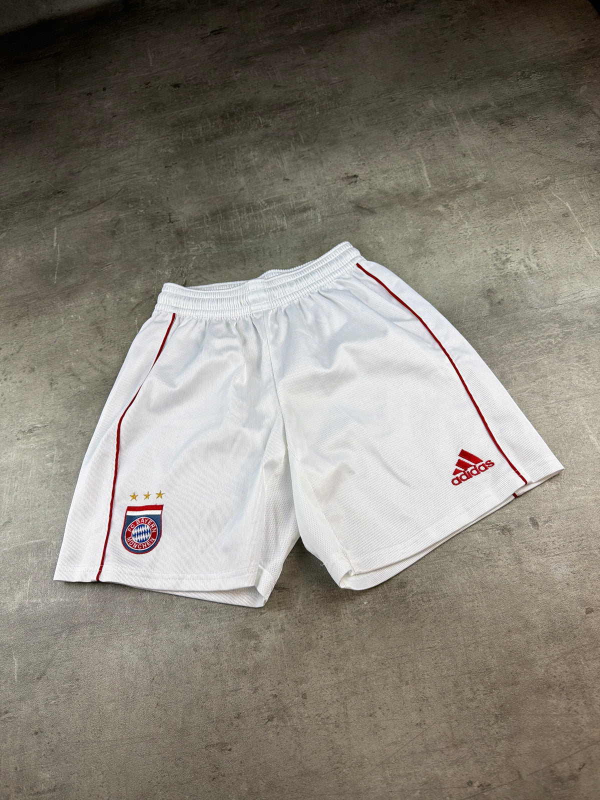 Adidas FC Bayern Munich 2005/06 Home Football Shorts - White / Red Blokecore - Past Pieces