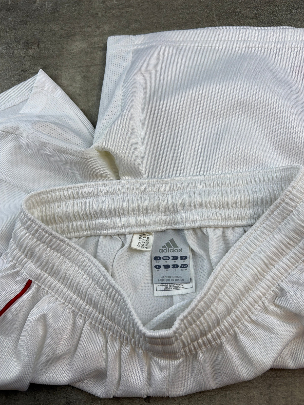 Adidas FC Bayern Munich 2005/06 Home Football Shorts - White / Red Blokecore – Ansicht 7