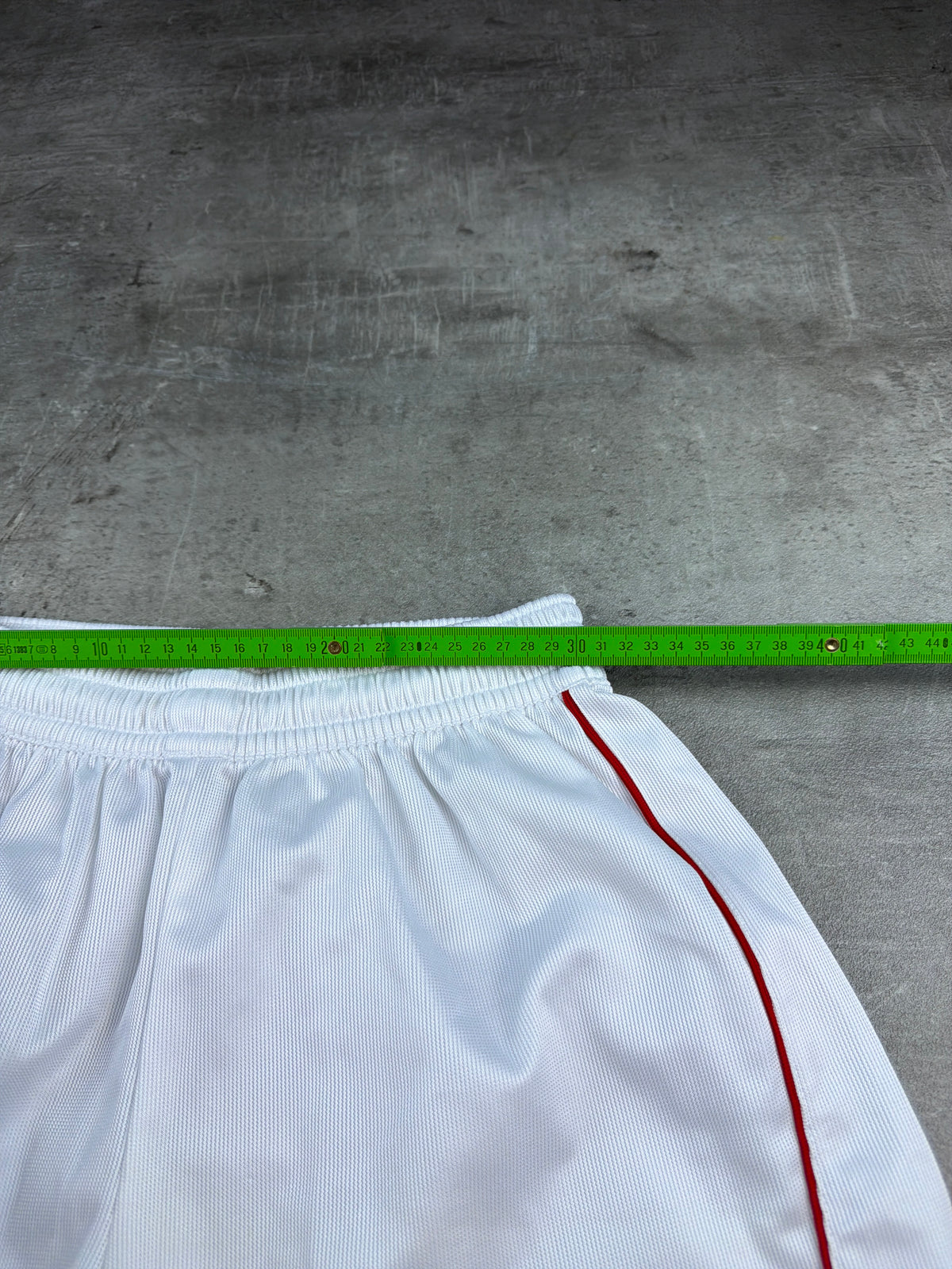 Adidas FC Bayern Munich 2005/06 Home Football Shorts - White / Red Blokecore – Ansicht 9