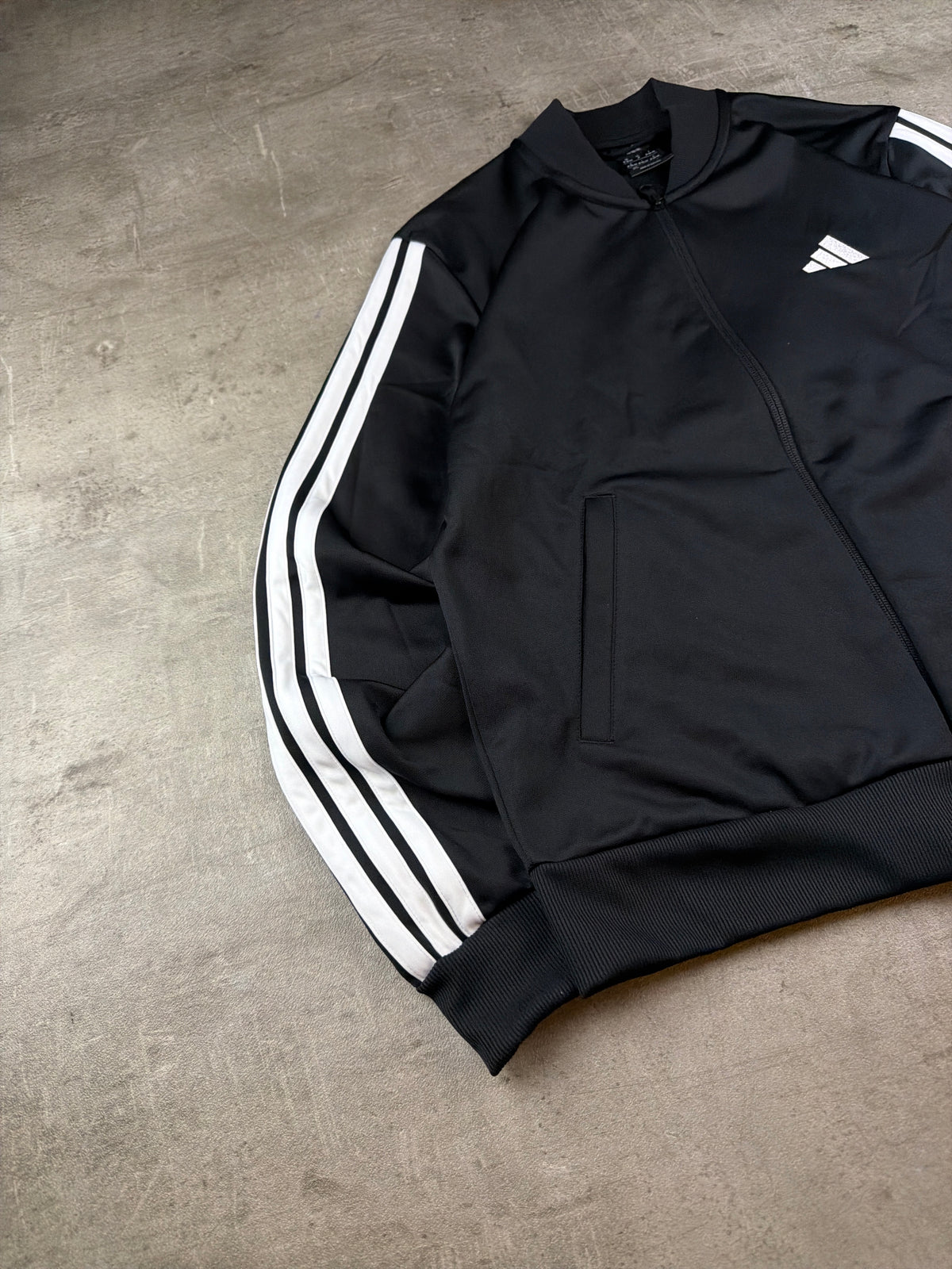 Adidas Three-Stripes Bomber Trackjacket - Black / White – Ansicht 3