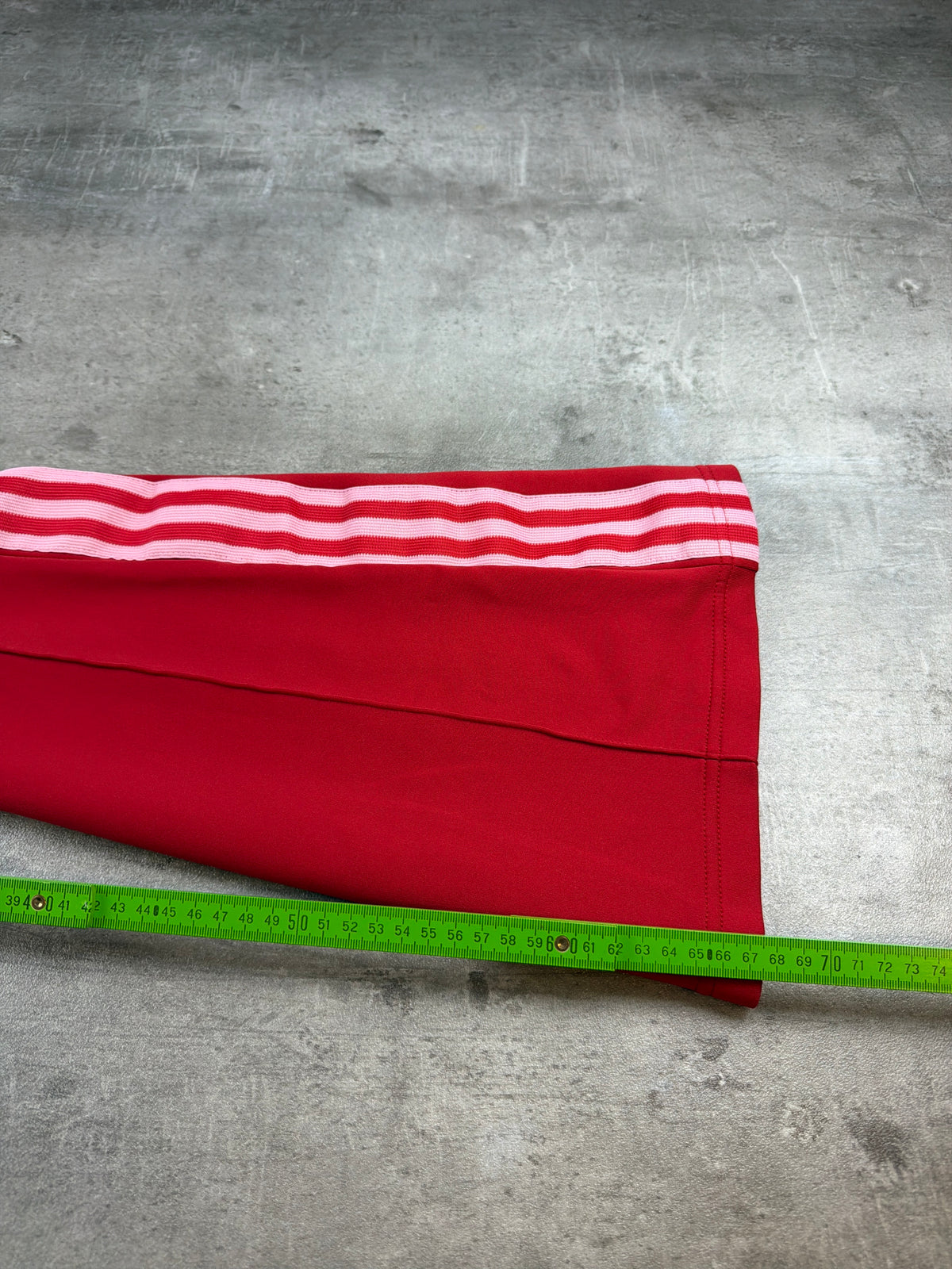 Adidas Originals Trefoil Flared Trackpants - Red / Pink Y2K Vibe – Ansicht 11