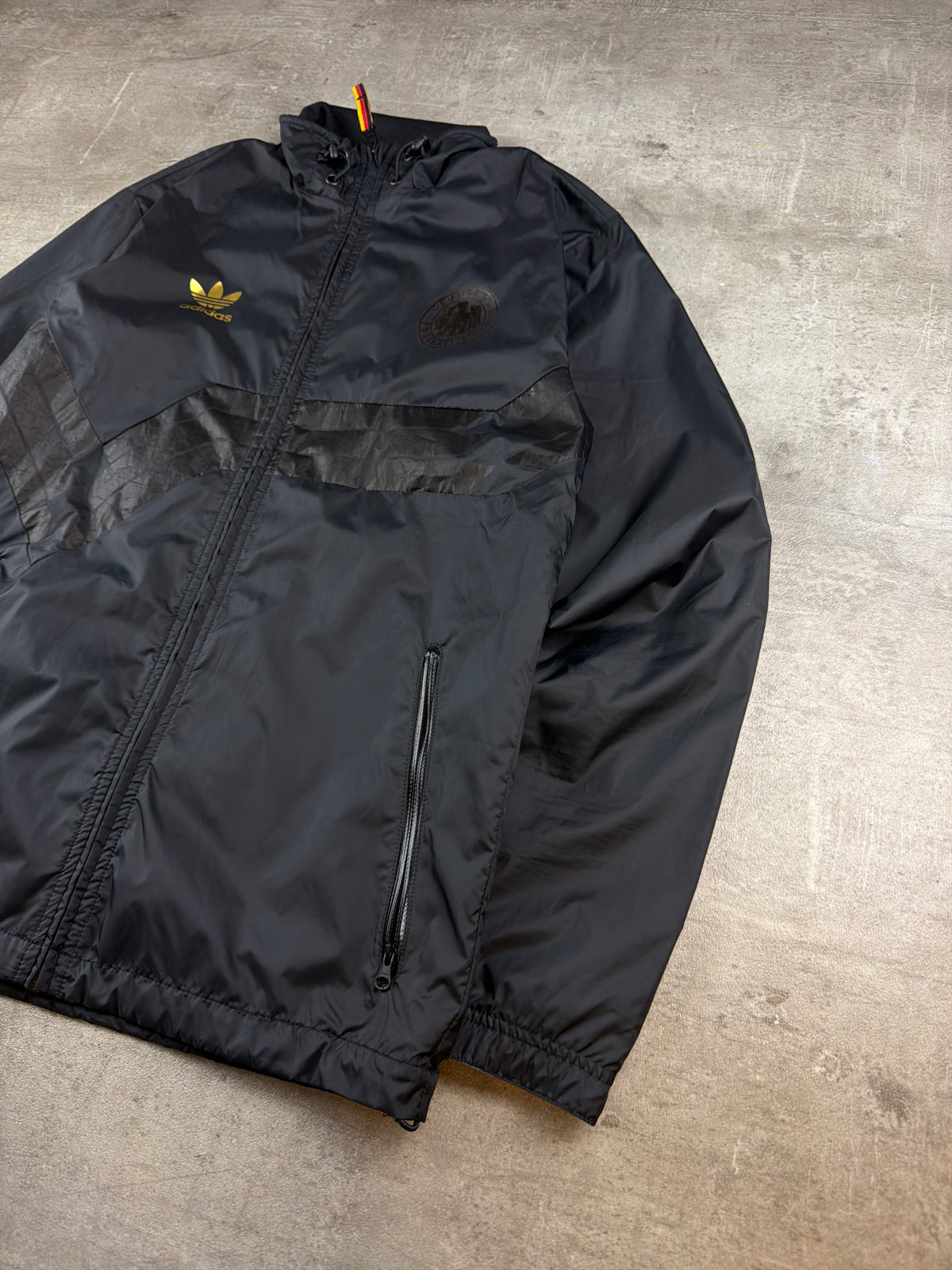Adidas Originals Deutscher Fussball-Bund Windbreaker - All Black / Gold – Ansicht 4