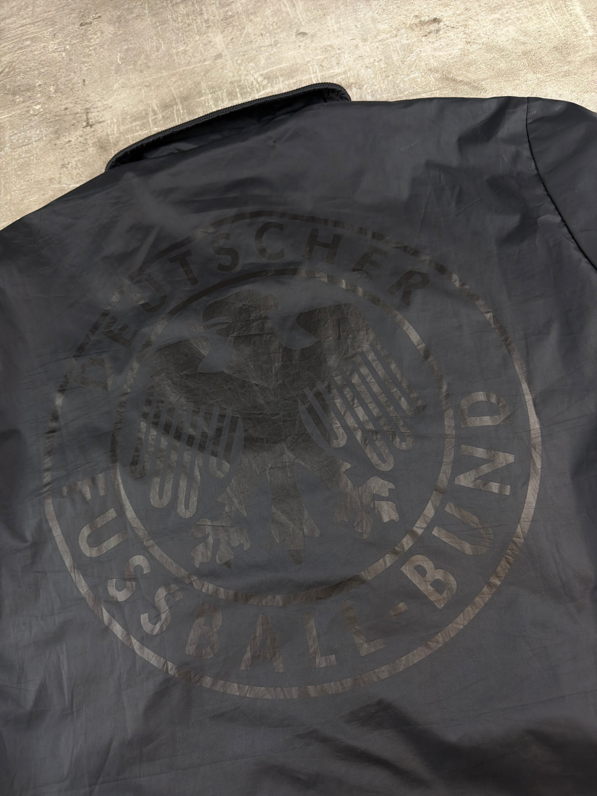 Adidas Originals Deutscher Fussball-Bund Windbreaker - All Black / Gold - Past Pieces