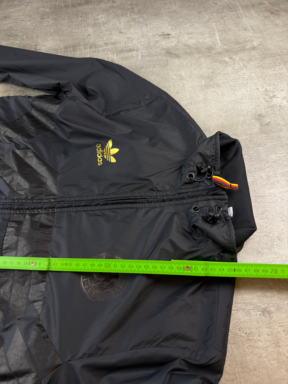 Adidas Originals Deutscher Fussball-Bund Windbreaker - All Black / Gold - Past Pieces