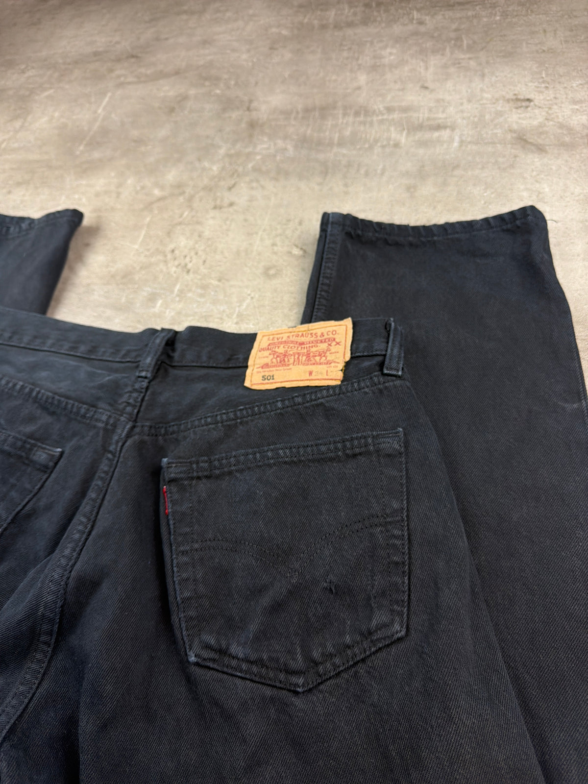 Levi's "501" Vintage Washed Straight Leg Denim - Washed Black – Ansicht 6