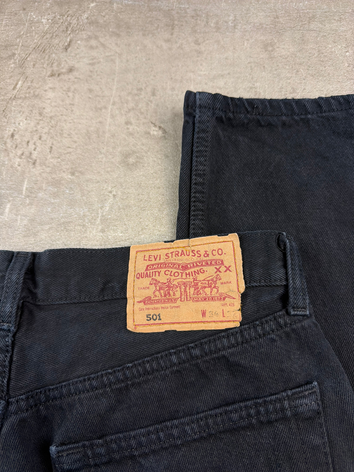 Levi's "501" Vintage Washed Straight Leg Denim - Washed Black – Ansicht 8