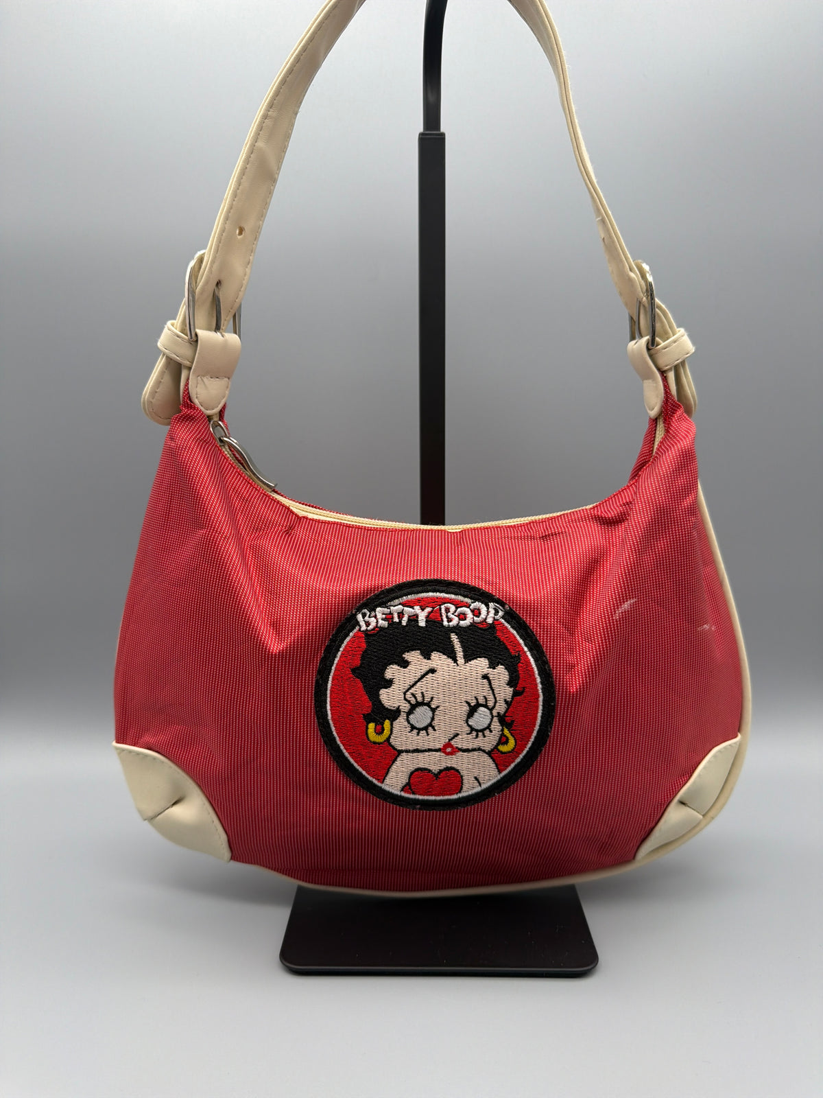 Betty Boop Y2K Embroidered Patch Mini Shoulder Bag - Red / Cream – Ansicht 2