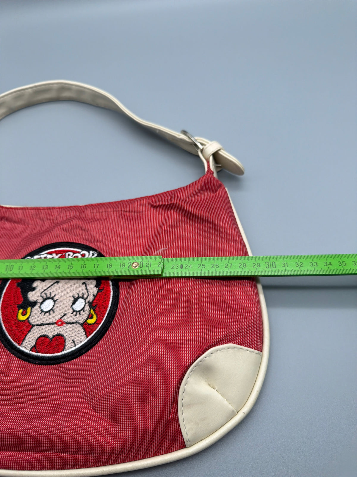 Betty Boop Y2K Embroidered Patch Mini Shoulder Bag - Red / Cream – Ansicht 8