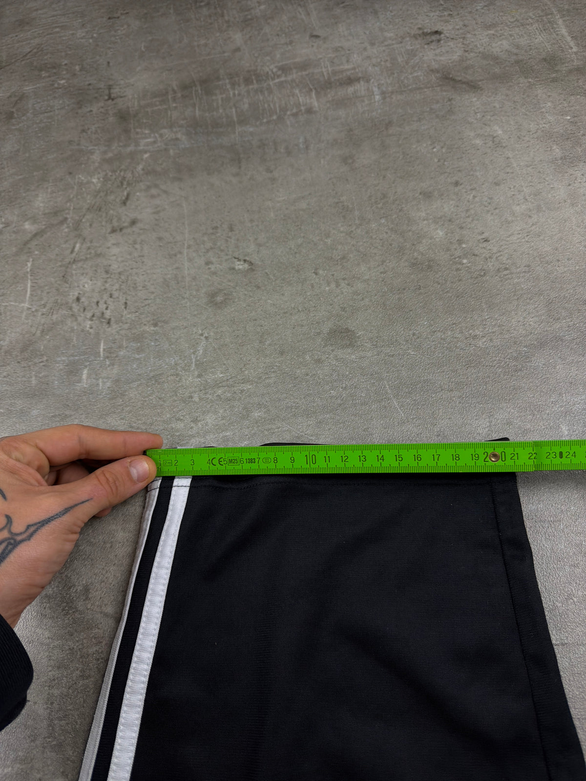 Adidas Originals Firebird Trackpants - Black / White Baggy Y2K Streetwear – Ansicht 10