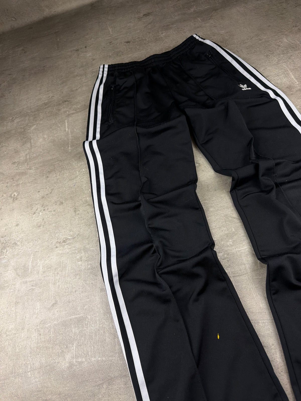 Adidas Originals Three Stripes Flared Trackpants - Black / White Y2K – Ansicht 3